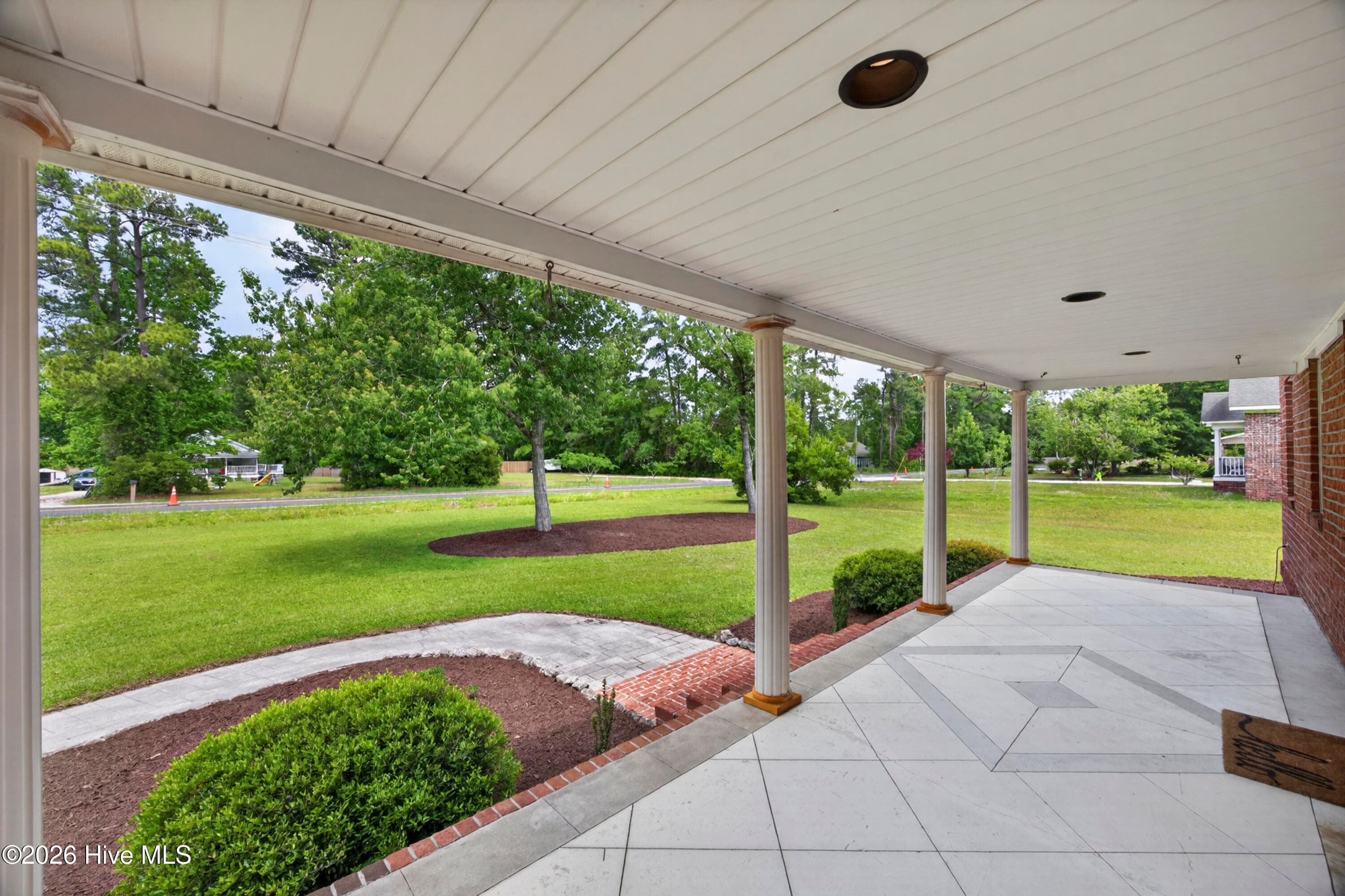 Single Family Residence at 575 Island Creek Road, Rocky Point, NC 28457, photo 9 of 53
