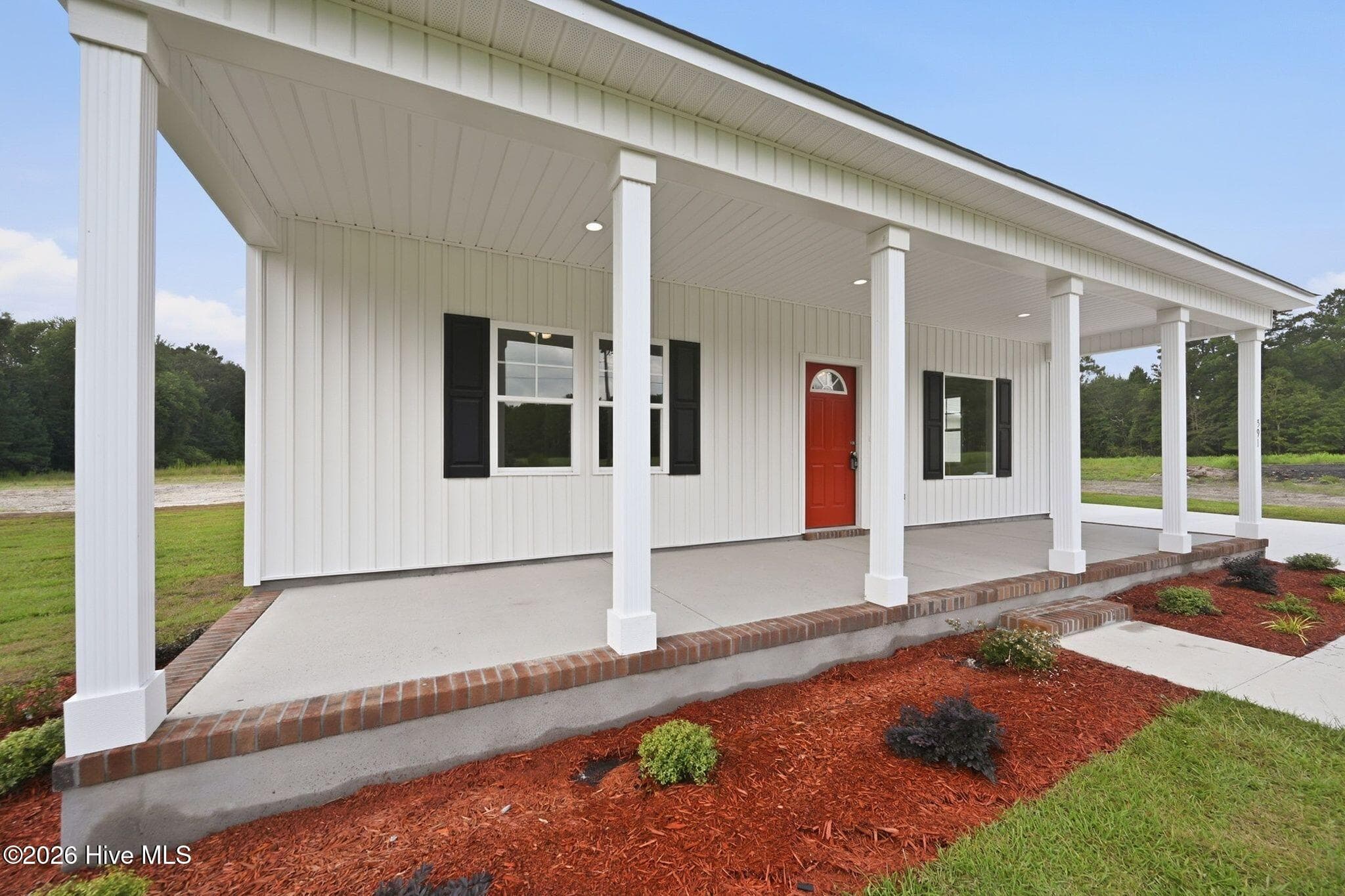Single Family Residence at 591 Batchelor Road, Richlands, NC 28574, photo 5 of 54