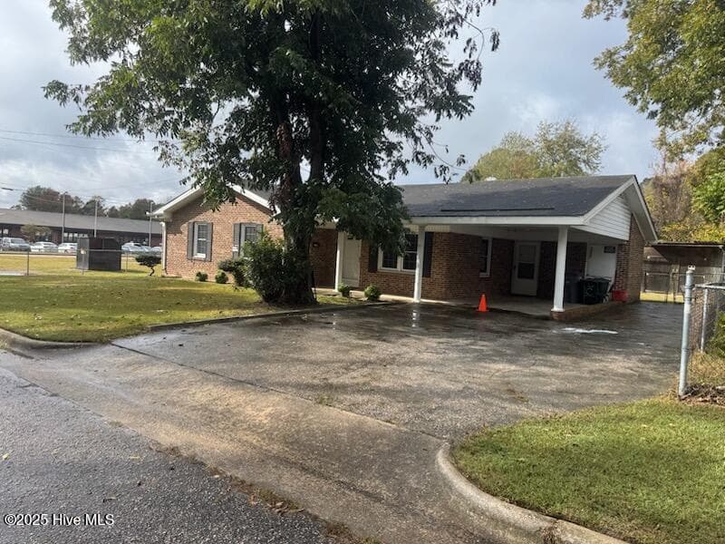 Single Family Residence at 1412 Russell Street, Rocky Mount, NC 27803, photo 2 of 13
