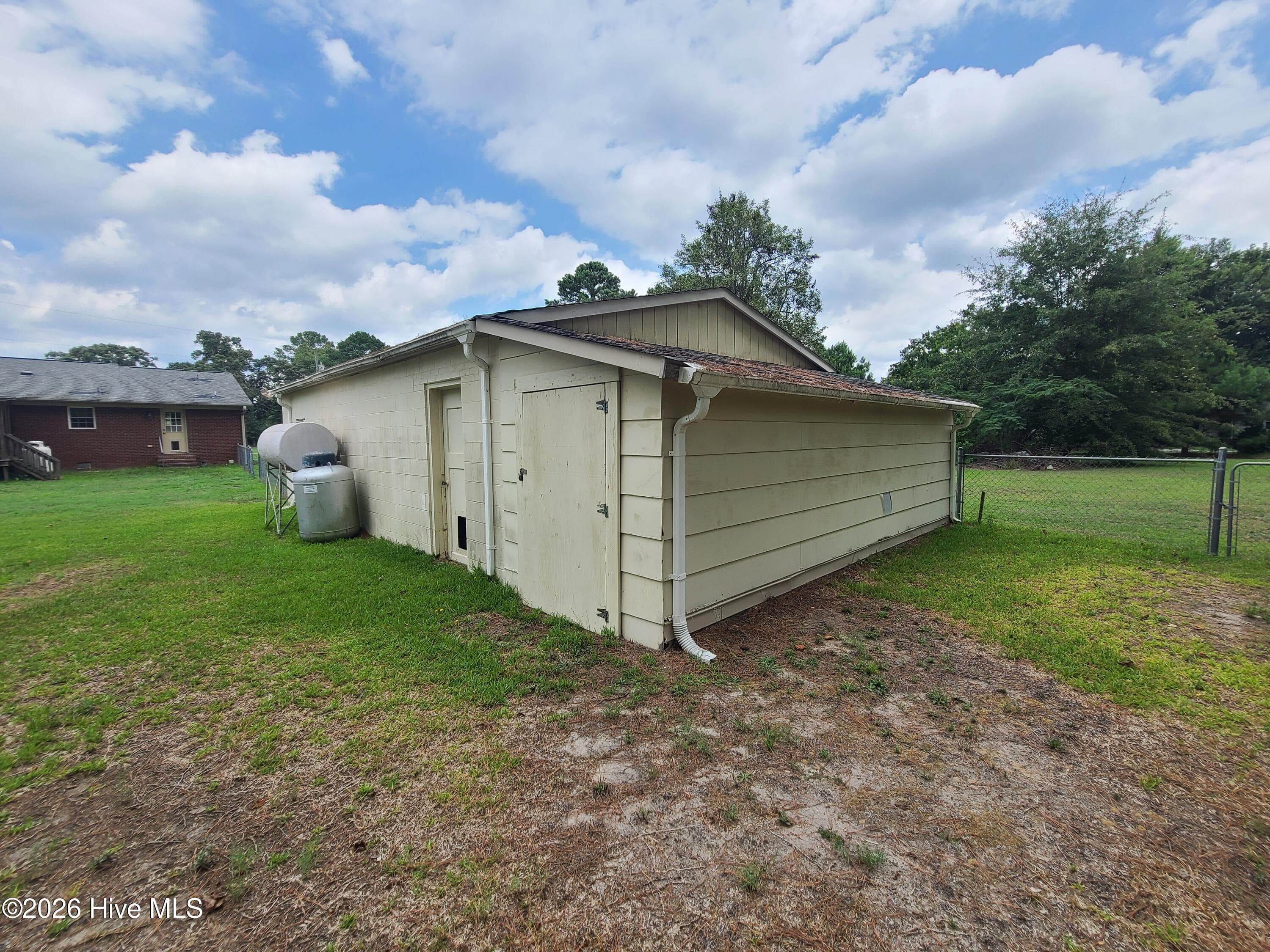 Detached Garage-Rear View - 569 Central Avenue, Kinston, NC 28504