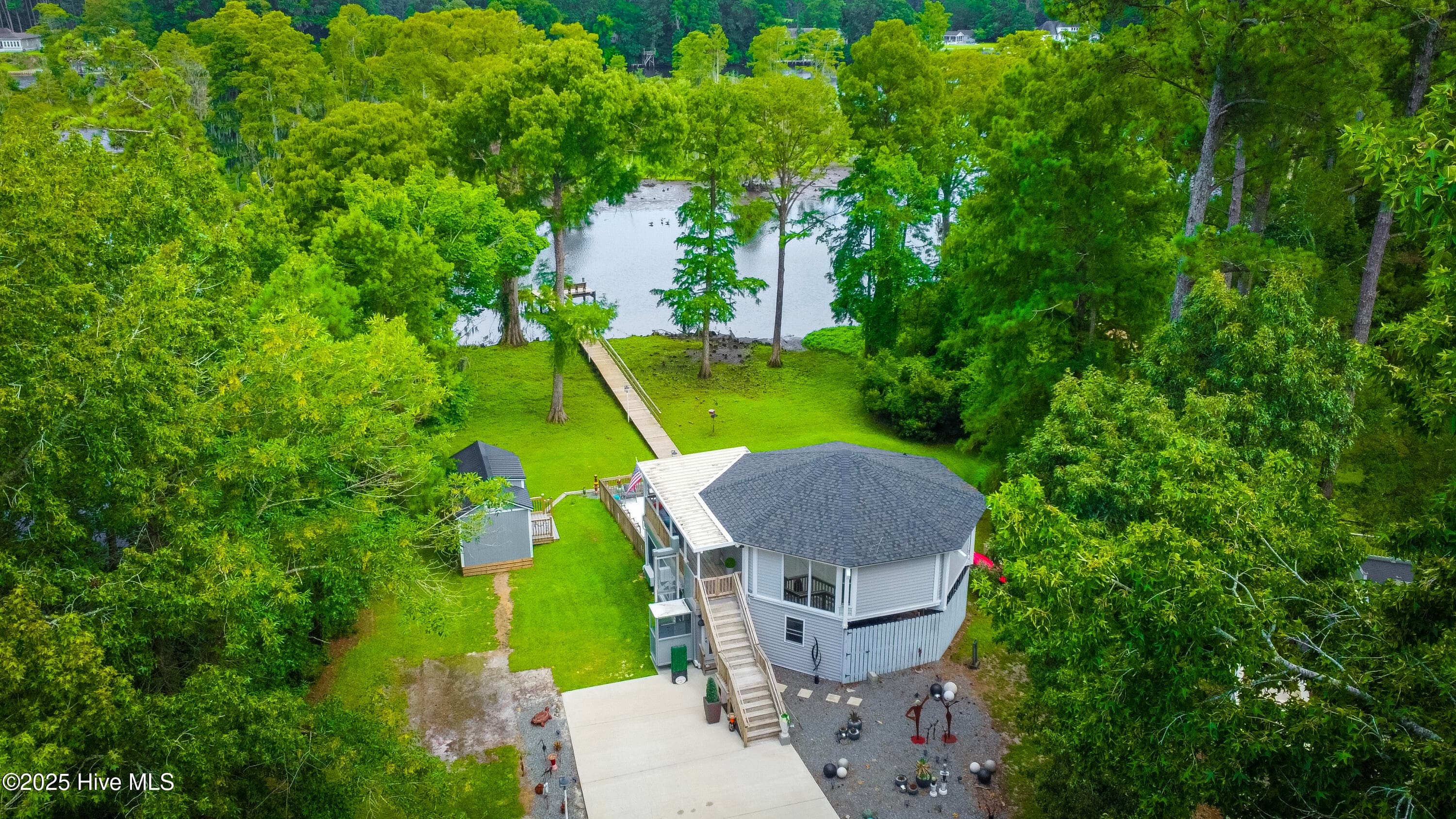 Single Family Residence at 210 Gangplank Road, New Bern, NC 28562, photo 59 of 86