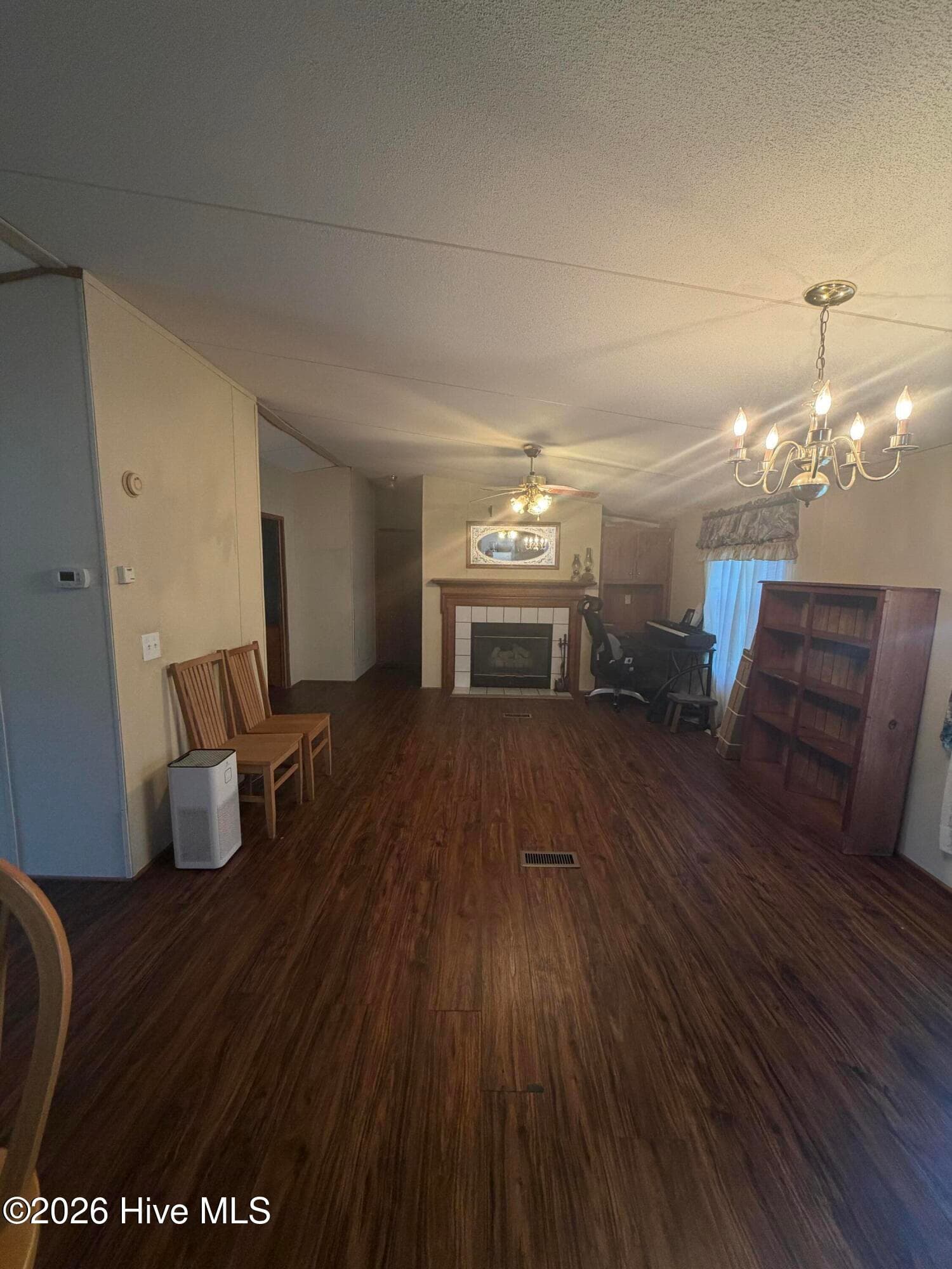 Manufactured Home at 1110 Hewett Road SW, Supply, NC 28462, photo 7 of 18