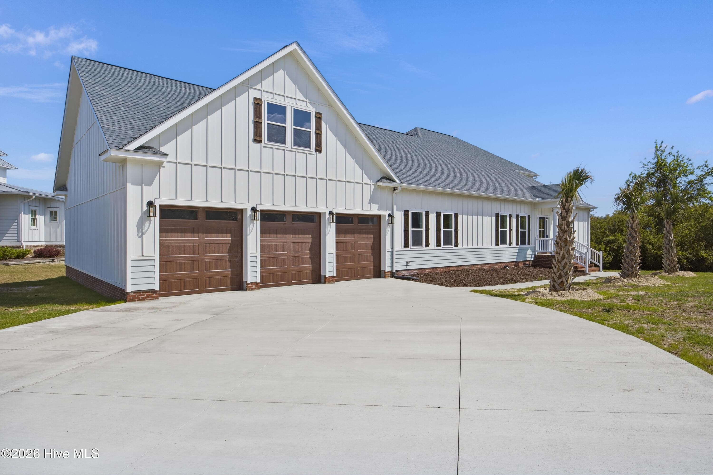 Single Family Residence at 106 Elizabeth Way Court, Swansboro, NC 28584, photo 12 of 63