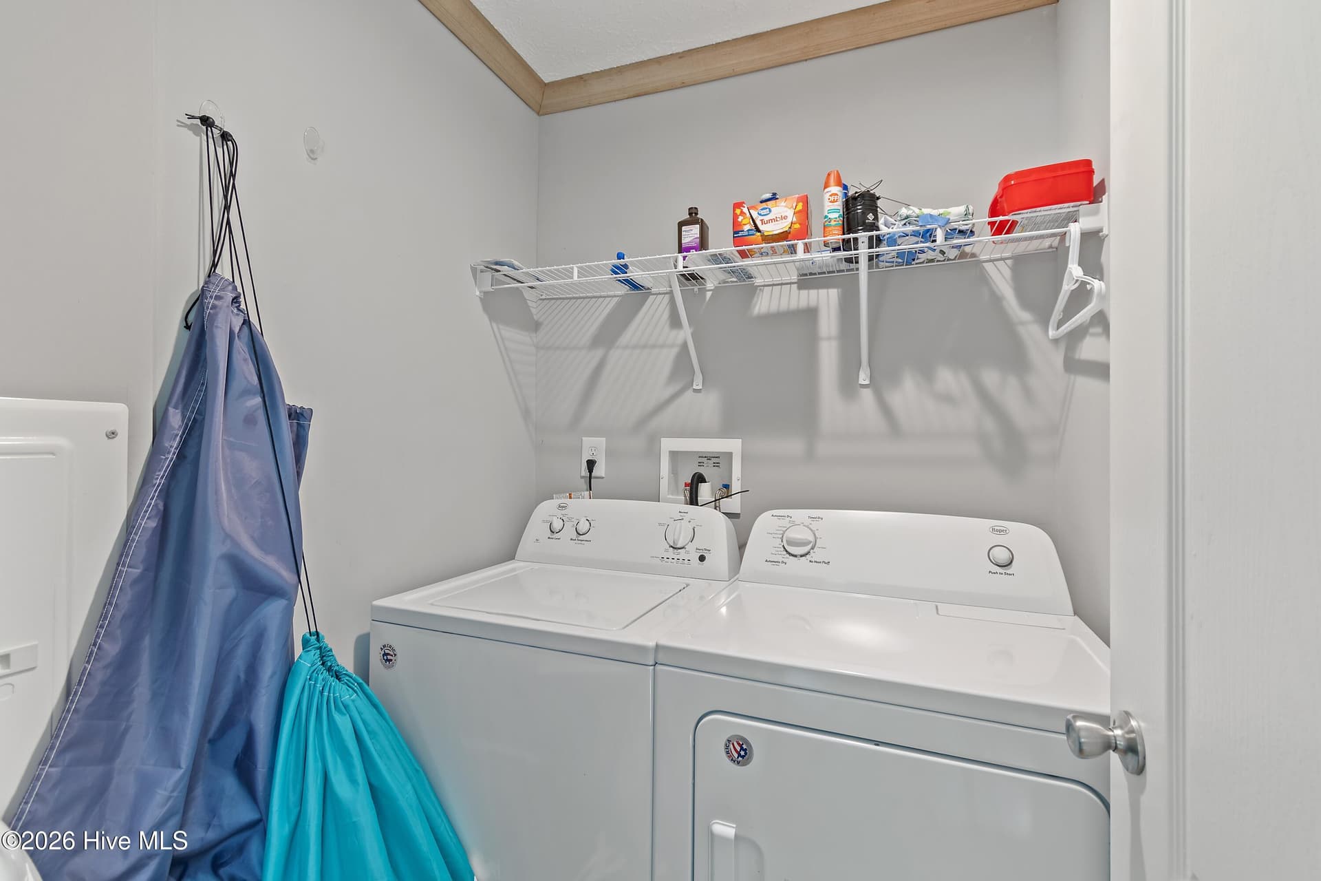 Manufactured Home at 1087 Alvin Street SW, Supply, NC 28462, photo 2 of 2