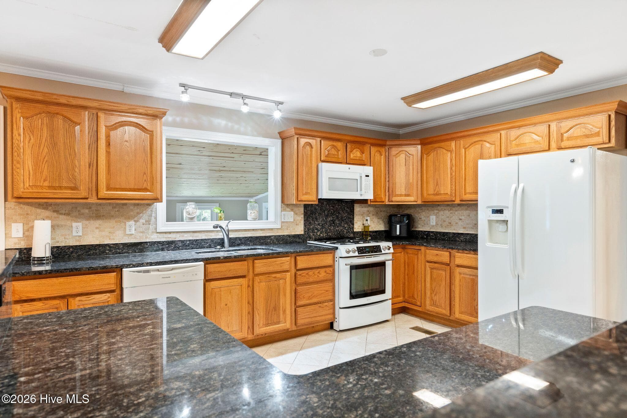 Single Family Residence at 3104 Northwoods Drive, Jacksonville, NC 28540, photo 14 of 36