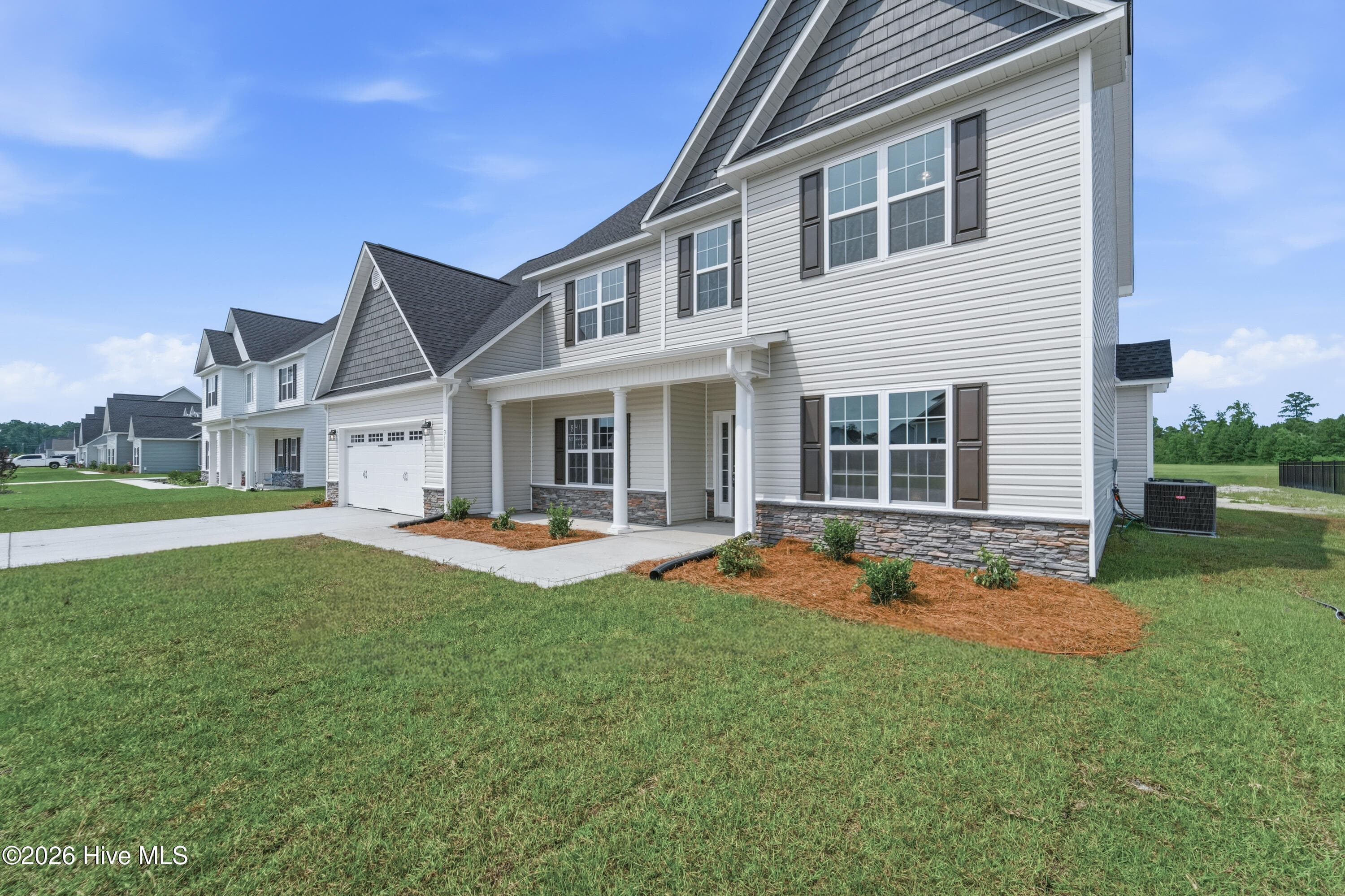 Single Family Residence at 311 Water Wagon Trail, Jacksonville, NC 28546, photo 2 of 3