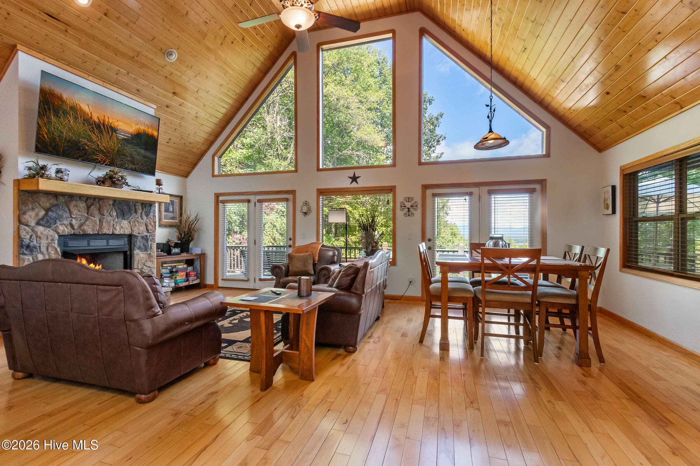 Single Family Residence at 660 Buck Ridge Drive, Murphy, NC 28906, photo 26 of 77