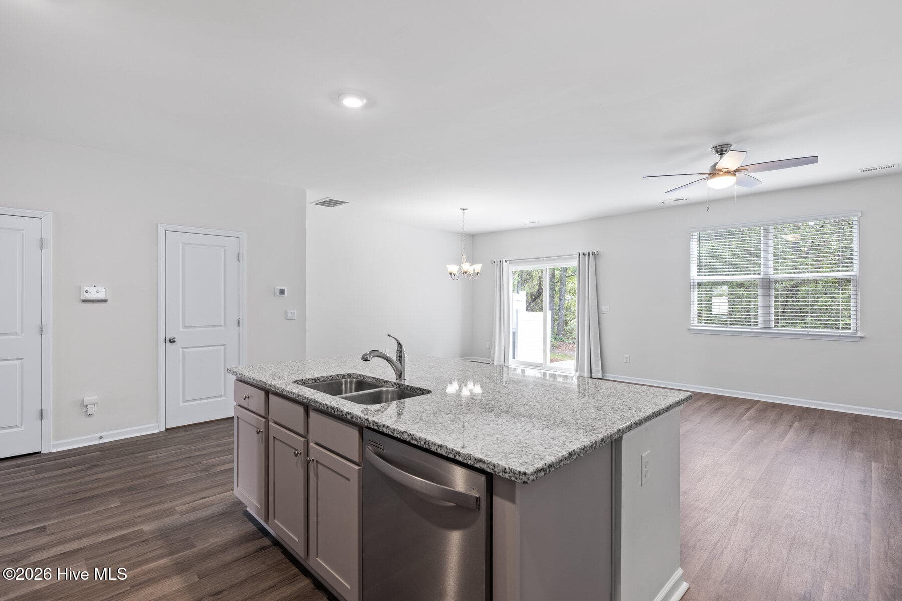 Townhouse at 1508 Dove Shell Way, Wilmington, NC 28405, photo 6 of 25
