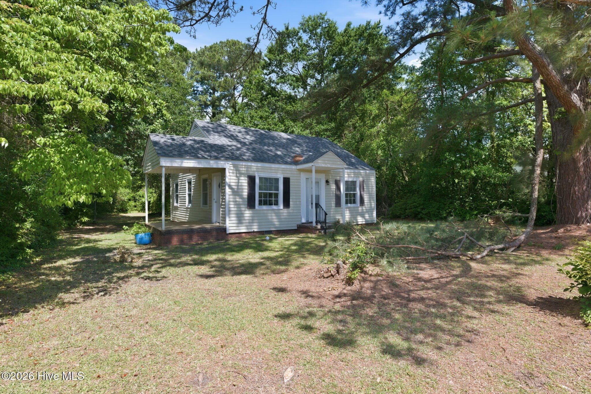 Single Family Residence at 1610 Queen Anne Lane, New Bern, NC 28560, New Bern, photo 23 of 35