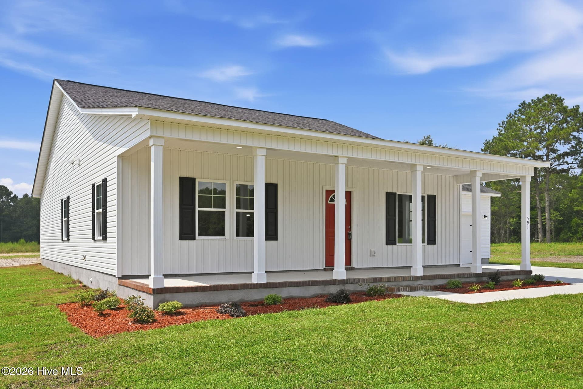 Single Family Residence at 591 Batchelor Road, Richlands, NC 28574, photo 4 of 54