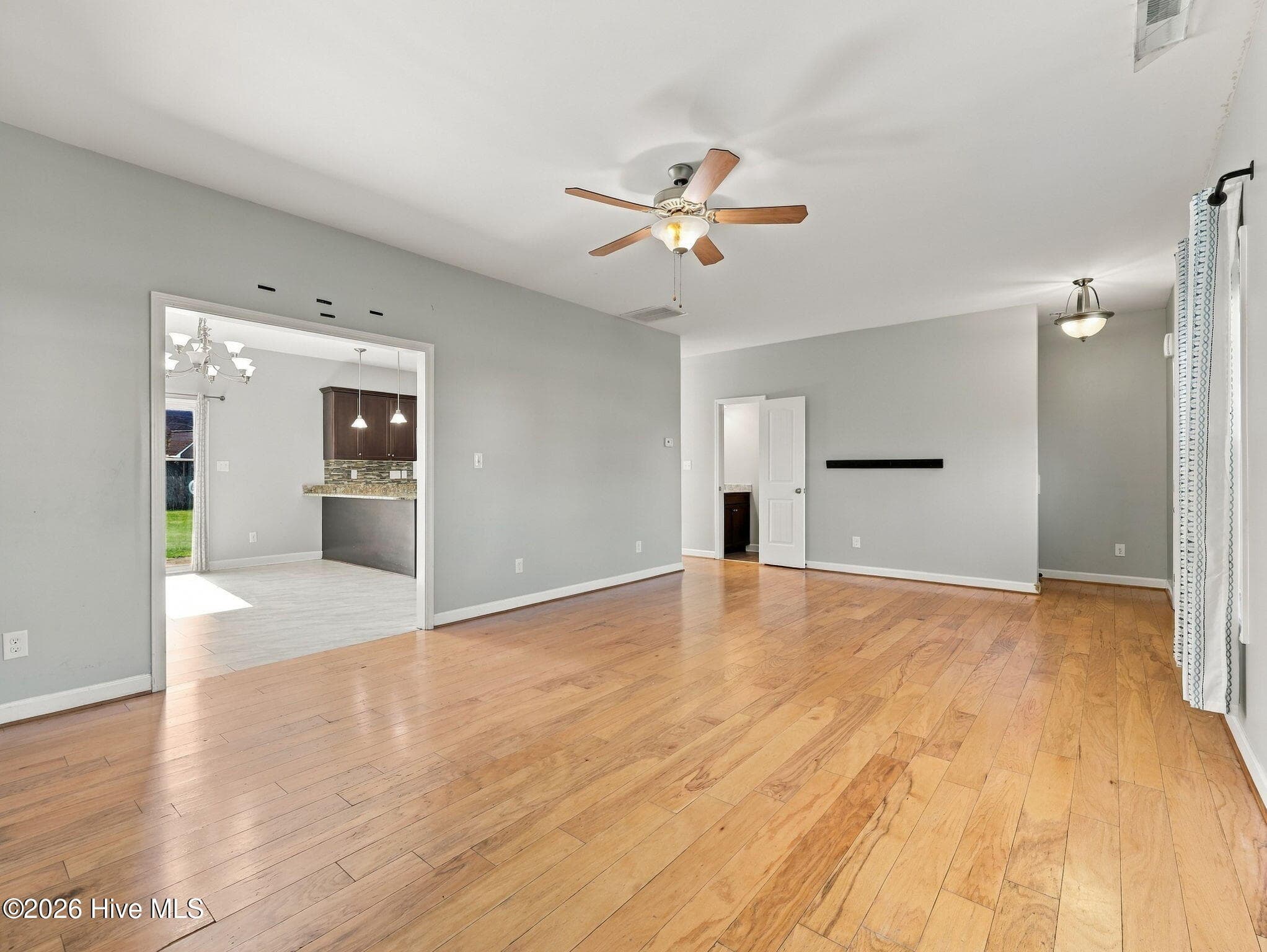 Single Family Residence at 203 Chestwood Drive, Hubert, NC 28539, photo 11 of 48