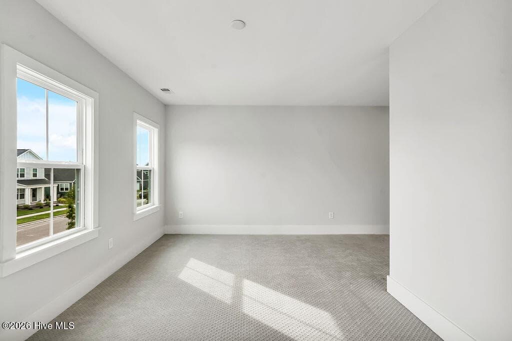 Upstairs Loft - 5202 Moonshell Loop, Wilmington, NC 28412