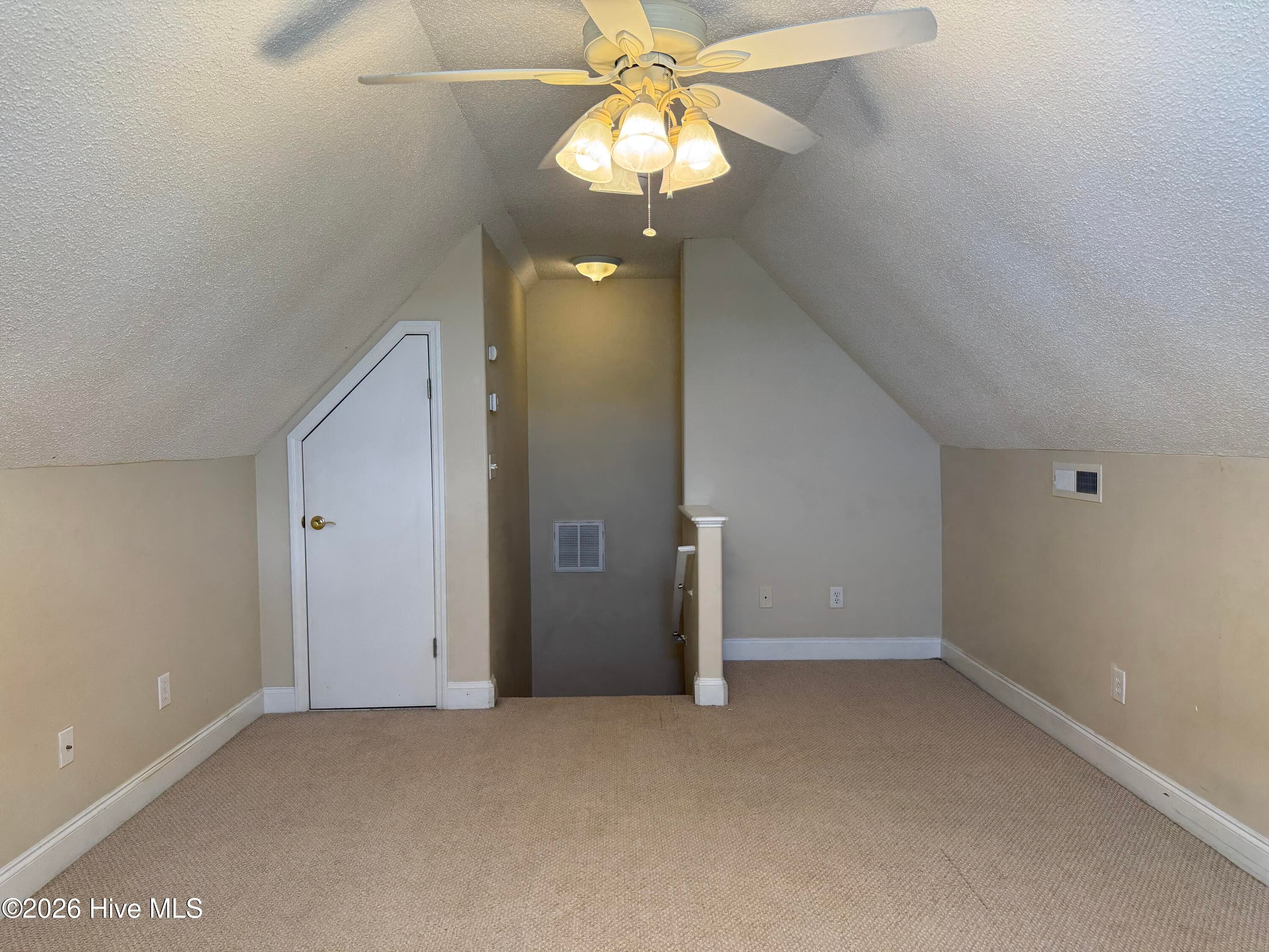 Single Family Residence at 112 Inge Court, New Bern, NC 28562, photo 19 of 24