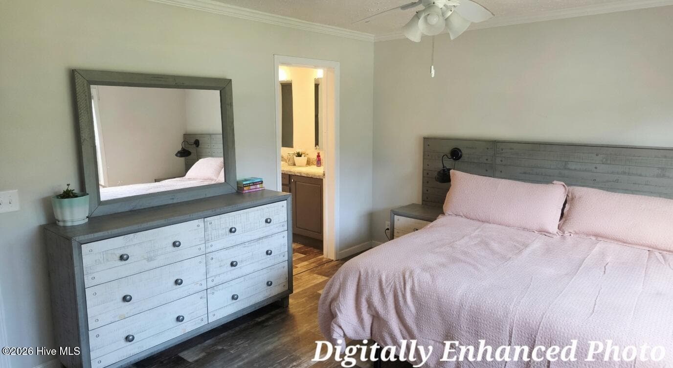 2094 Traders Neck Road, Hampstead, NC 28443
