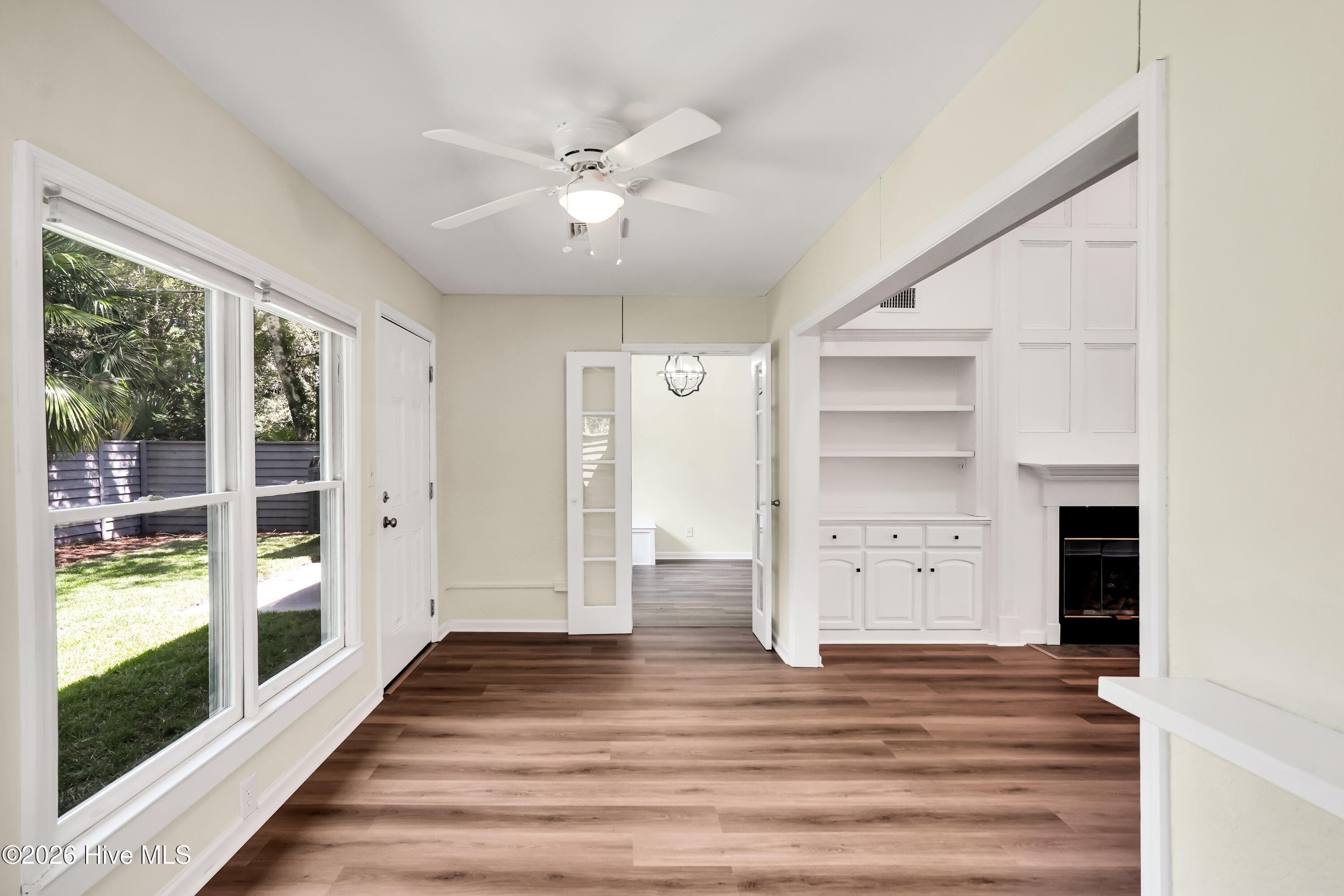 Townhouse at 1433 Villa Place E, Wilmington, NC 28409, photo 14 of 53