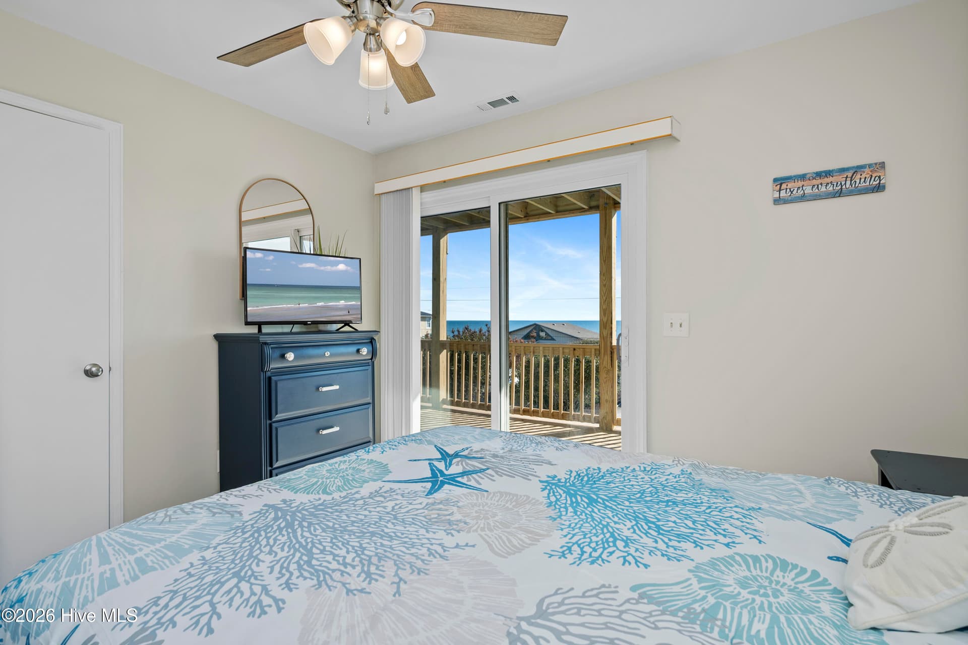 Single Family Residence at 1004 Ocean Drive, Emerald Isle, NC 28594, photo 23 of 48