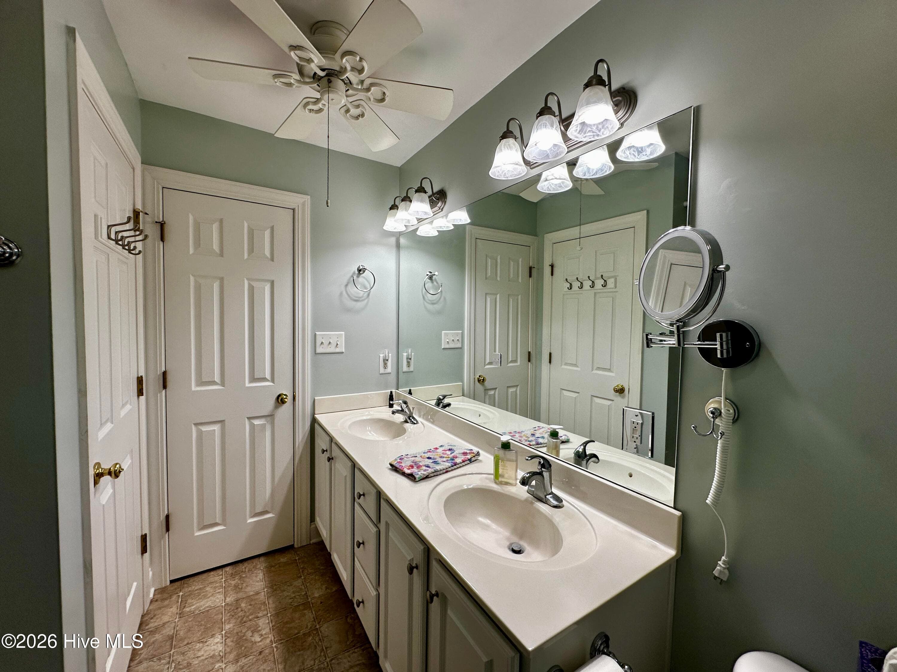 Single Family Residence at 56 Pirate Cove Road, Washington, NC 27889, photo 18 of 30