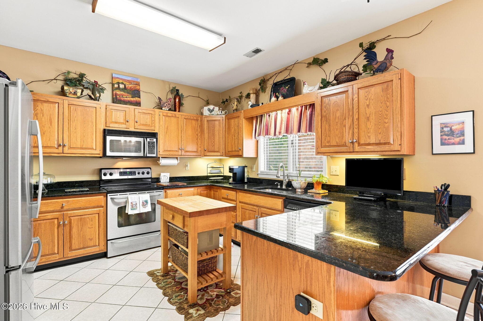 Townhouse at 610 Redwood Drive, Southern Pines, NC 28387, photo 18 of 36