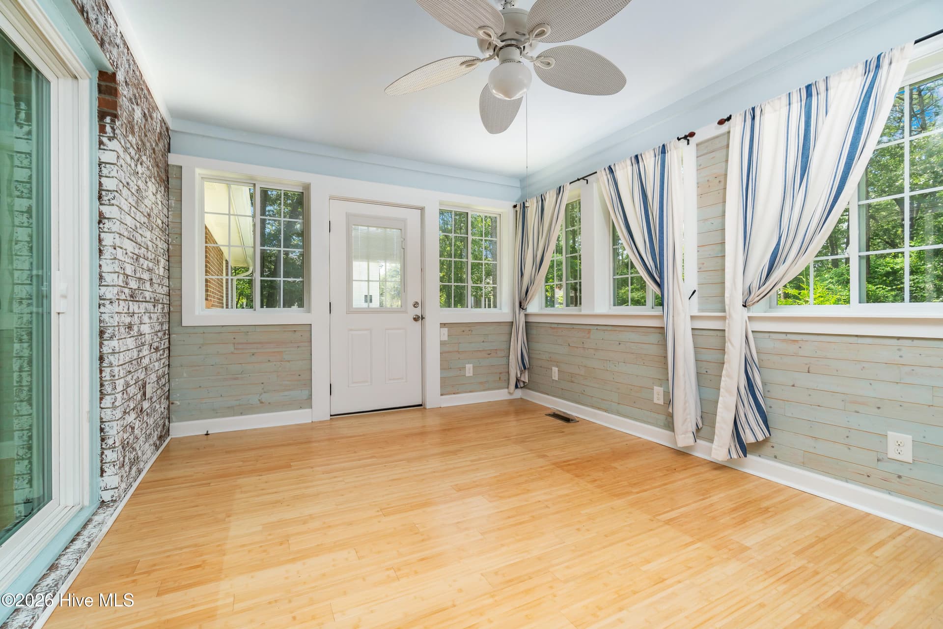 Carolina Sunroom - 6200 Ibis Lane, New Bern, NC 28560