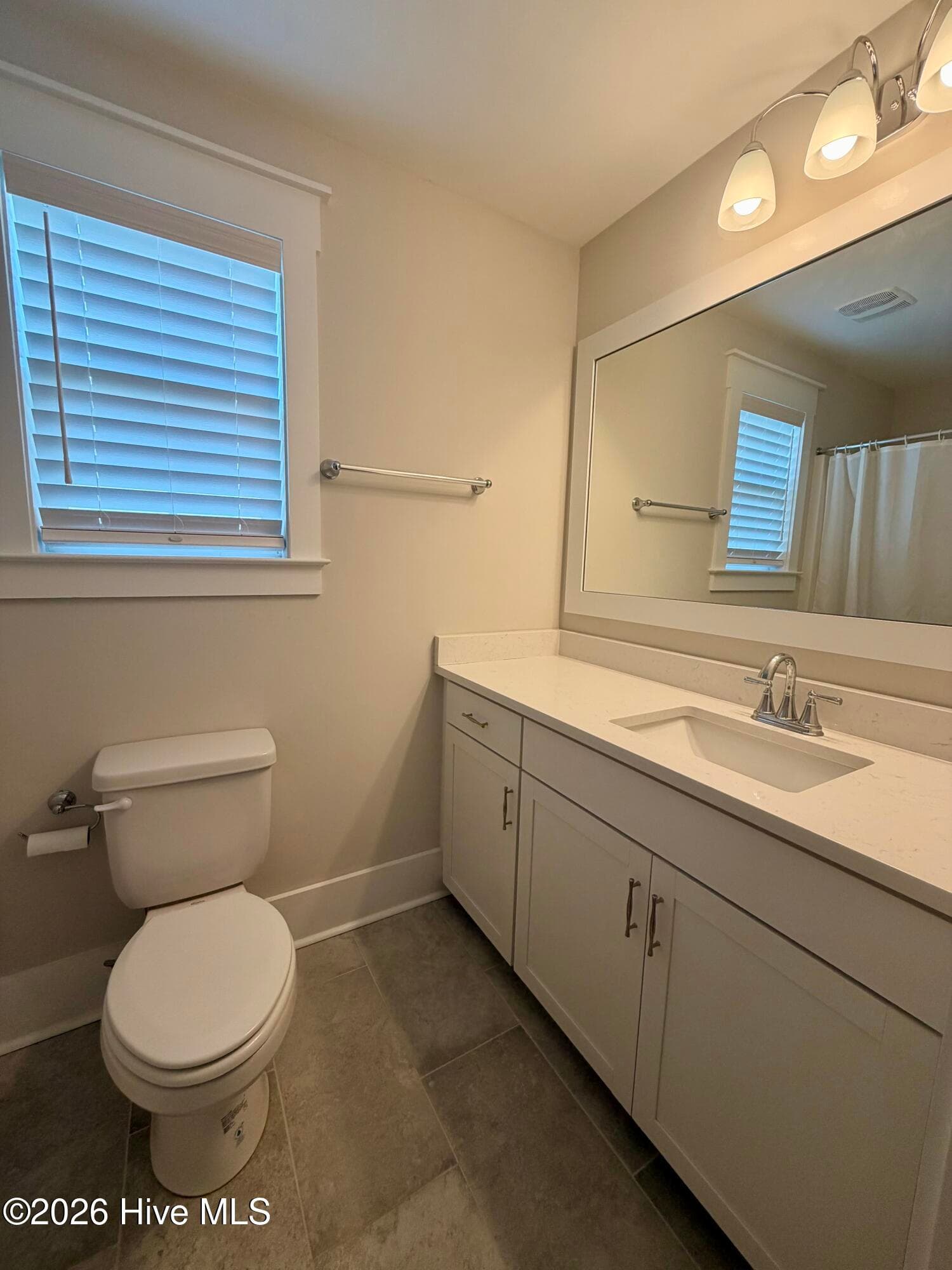Single Family Residence at 2528 Lakeside Circle, Wilmington, NC 28401, photo 57 of 80
