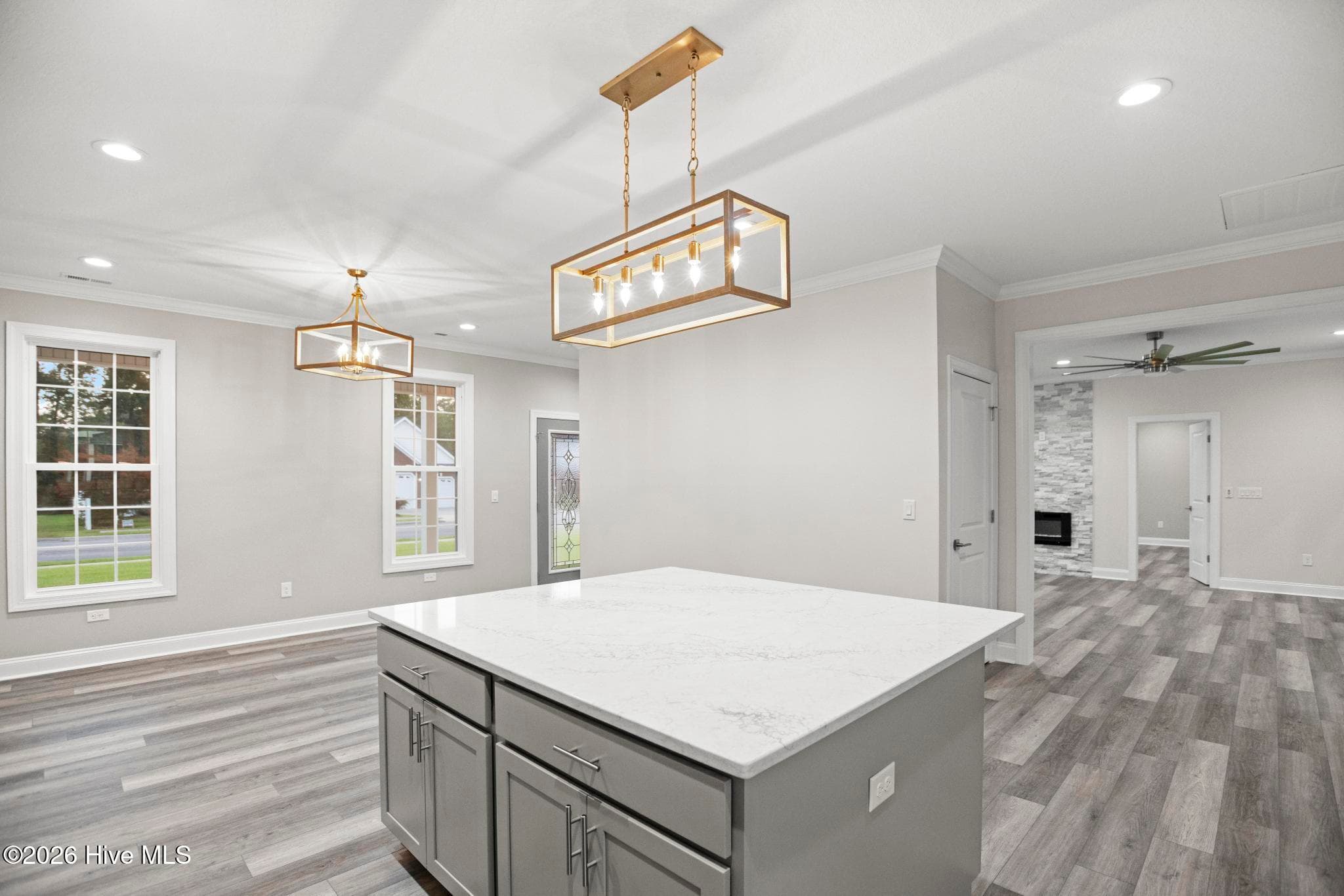 Single Family Residence at 407 King Richard Court, Jacksonville, NC 28546, photo 2 of 4
