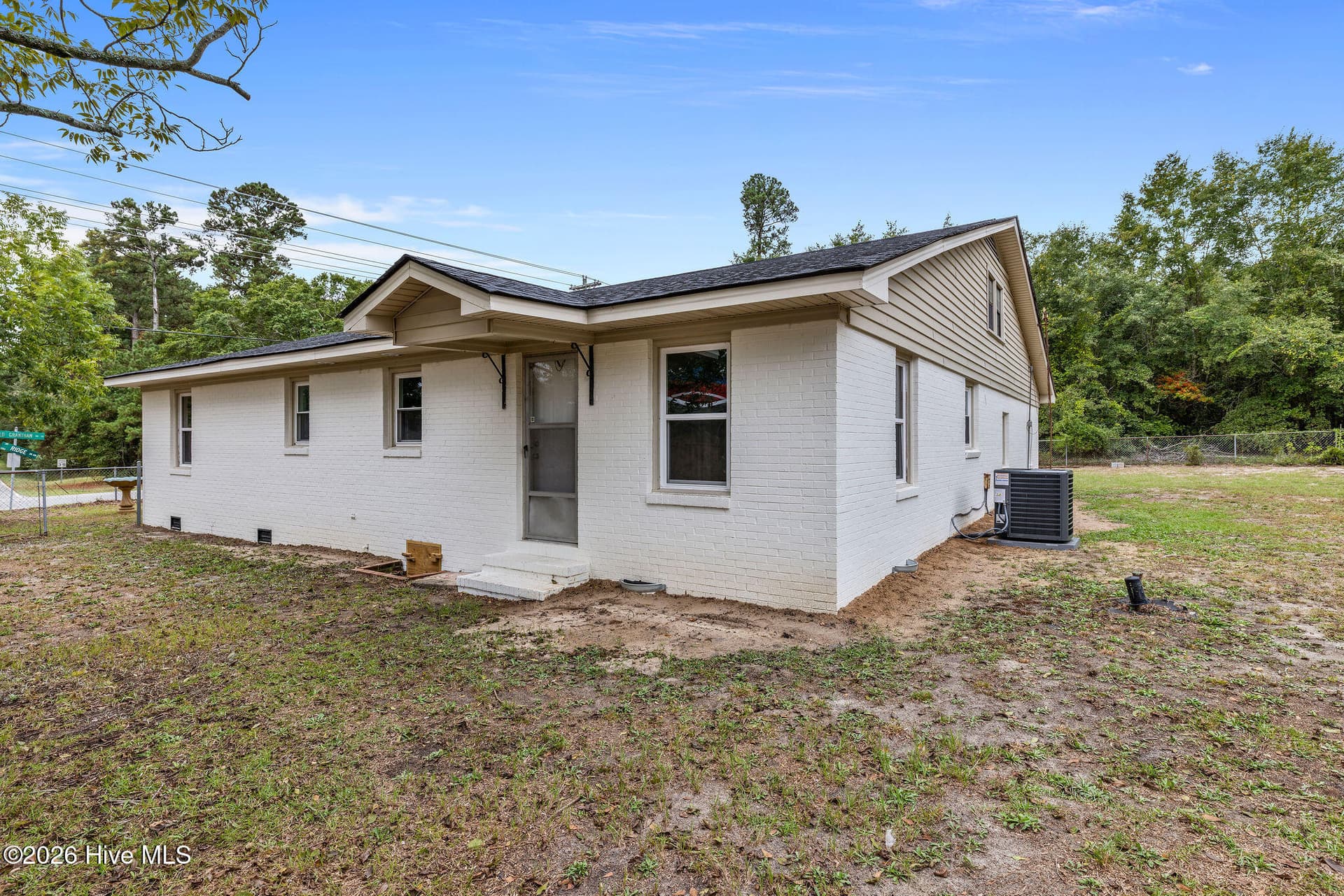 Single Family Residence at 938 Old Grantham Road, Goldsboro, NC 27530, photo 5 of 43