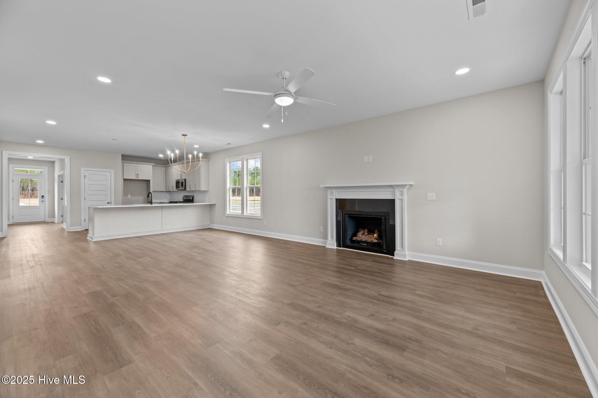 Single Family Residence at 1015 Brighton Drive, New Bern, NC 28562, photo 26 of 47