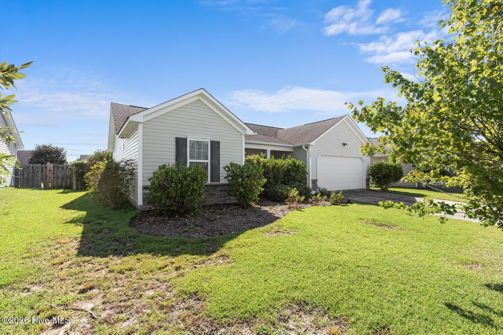 234 Red Carnation Drive, Holly Ridge, NC 28445