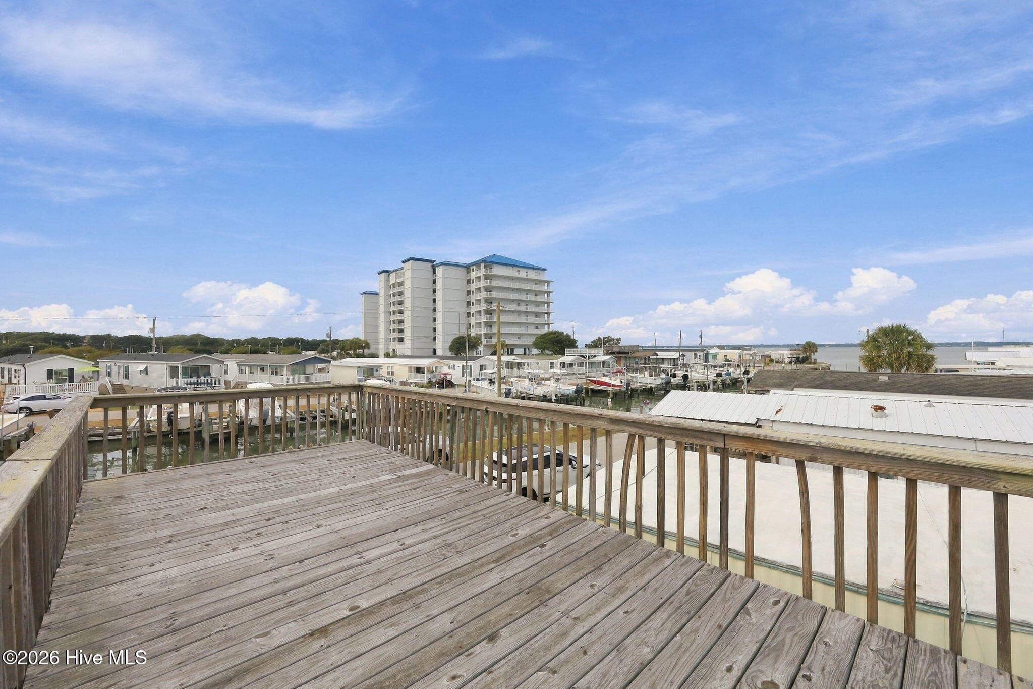 Manufactured Home at 1530 Salter Path Road 15, Indian Beach, NC 28512, photo 27 of 33