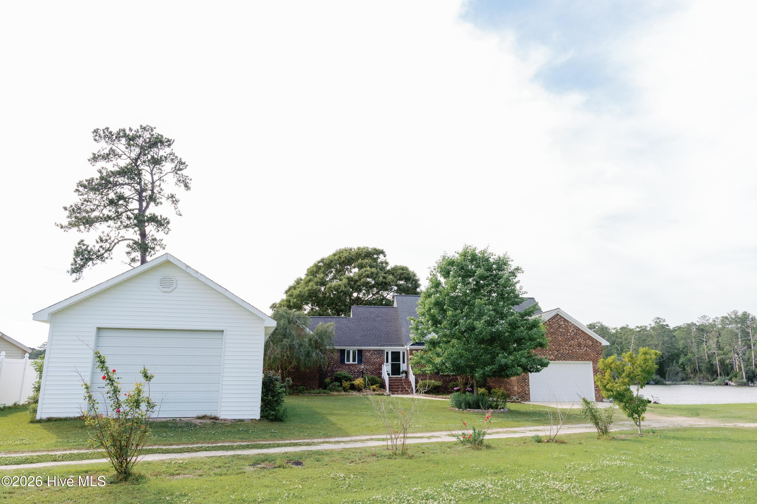 Single Family Residence at 674 Brooks Road, Bath, NC 27808, photo 4 of 95