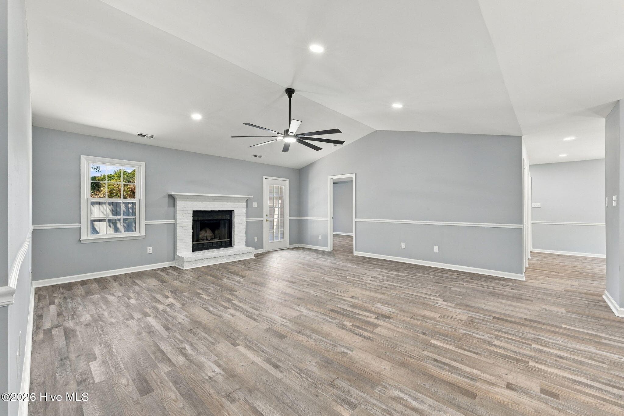Single Family Residence at 4511 Rivershore Drive, New Bern, NC 28560, photo 4 of 52