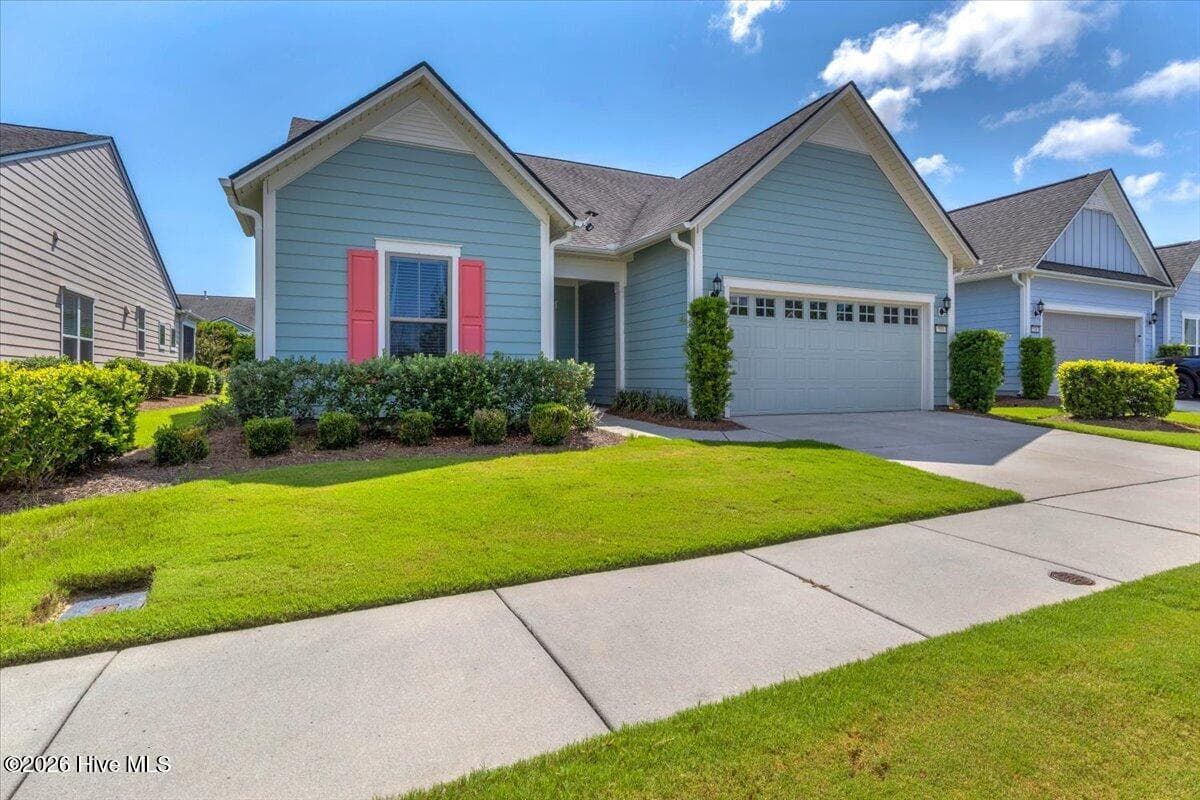 Single Family Residence at 550 Lyrebird Avenue, Wilmington, NC 28412, photo 11 of 78