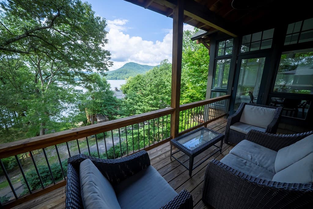 Residential at 11 Old Lodge Road, Robbinsville, NC 28771, photo 4 of 26