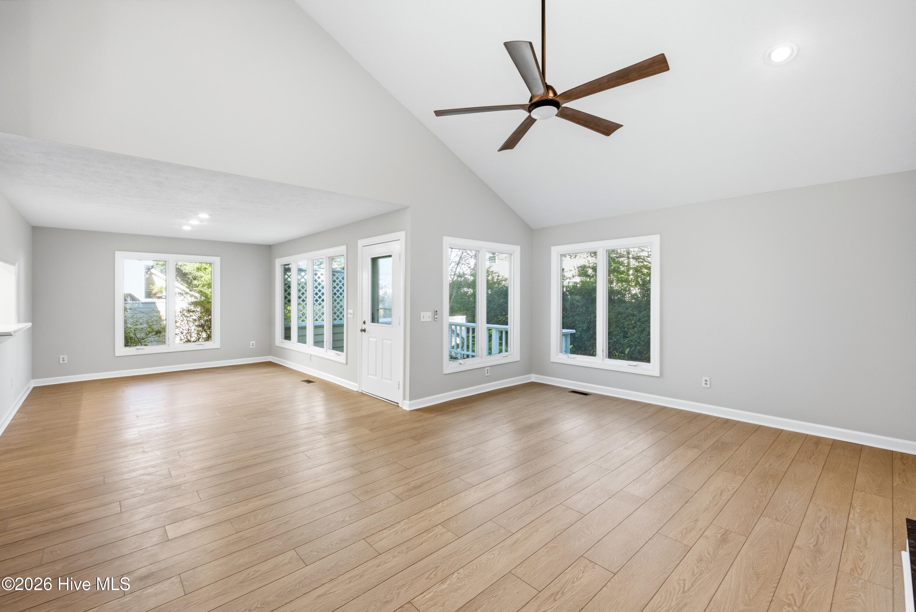 Townhouse at 323 Wimbledon Court, Wilmington, NC 28412, Wilmington, photo 3 of 41