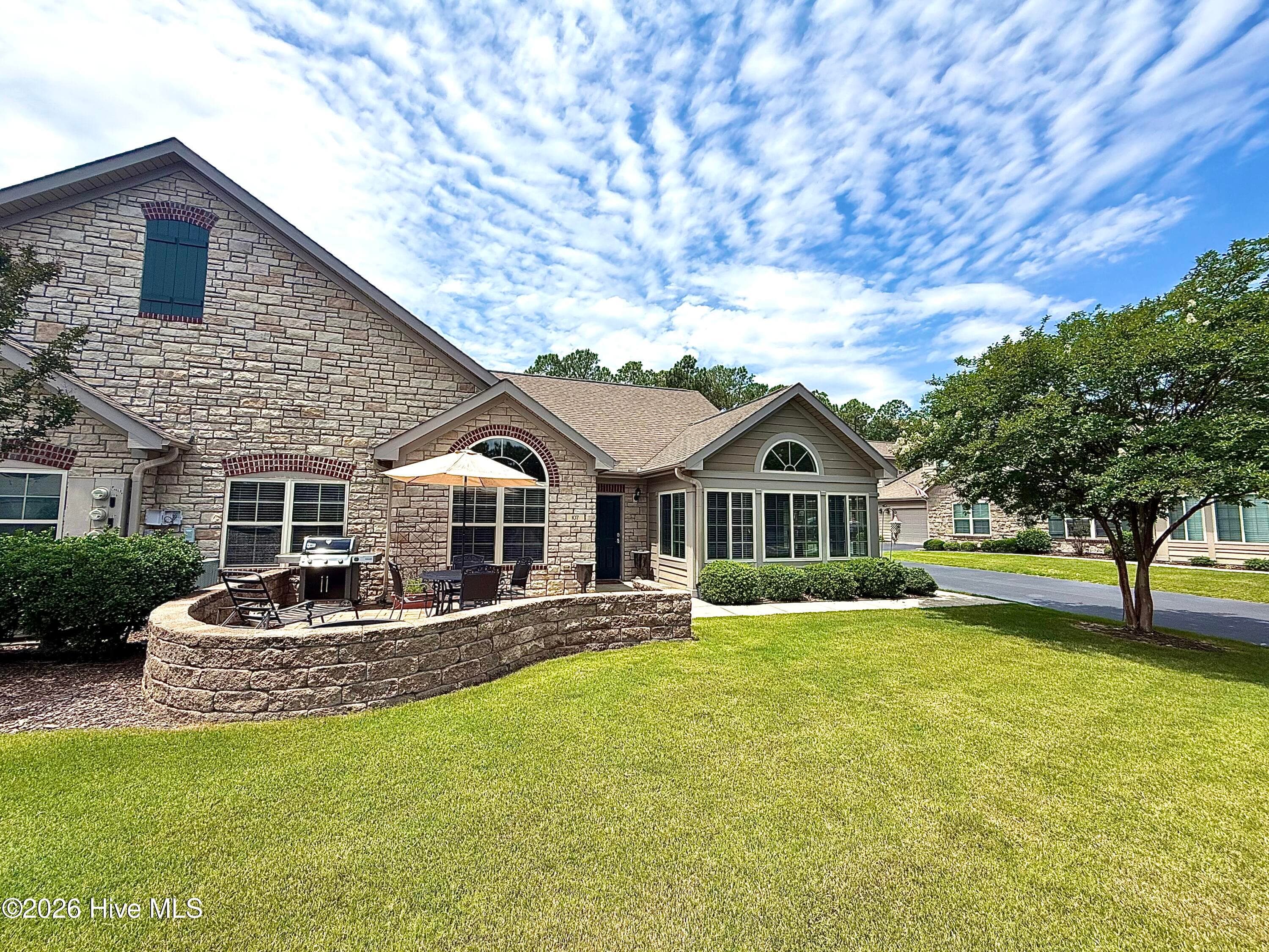 Townhouse at 107 W Chelsea Court, Southern Pines, NC 28387, photo 4 of 37