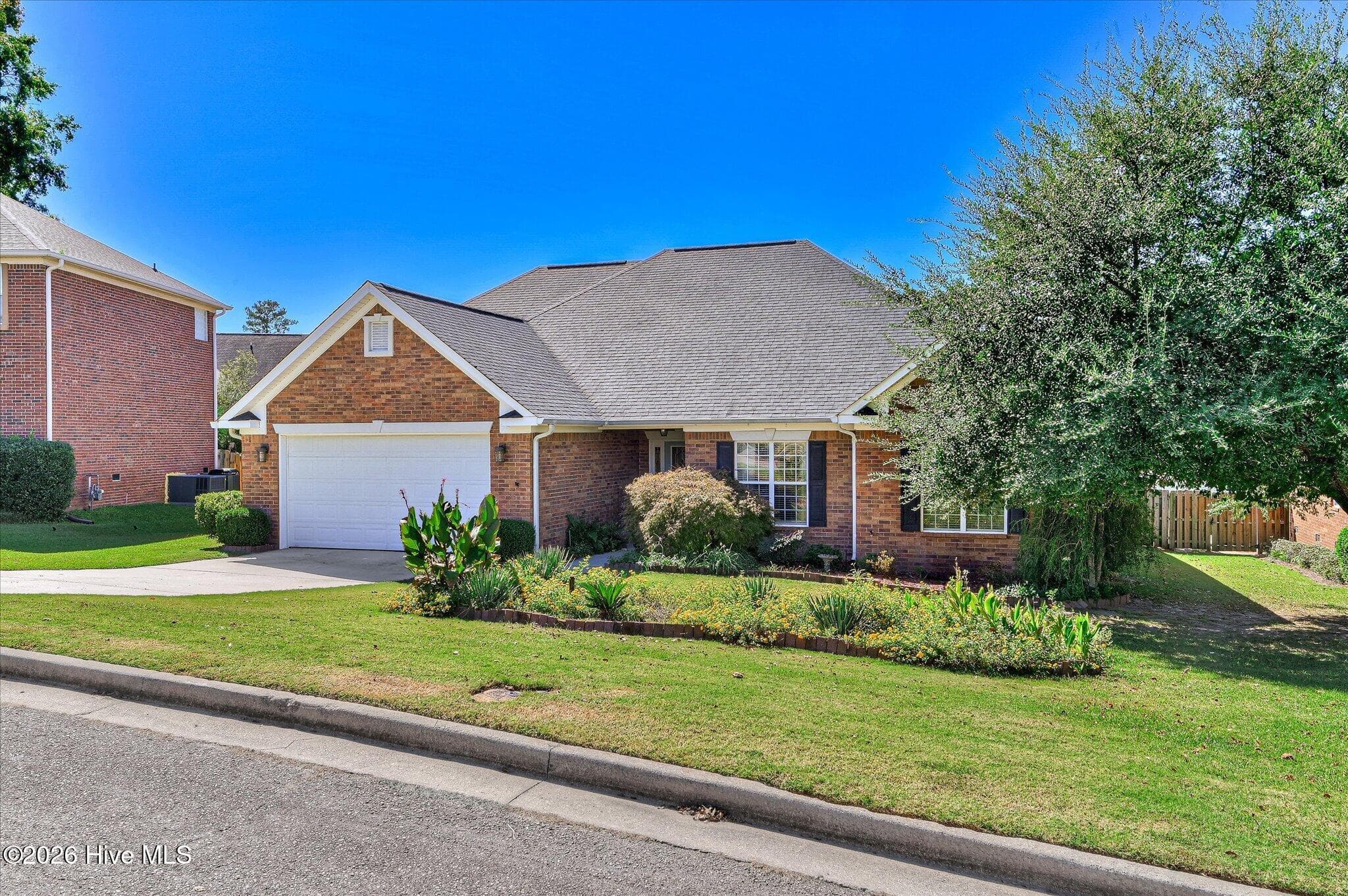 Single Family Residence at 1088 Hampstead Place, Martinez, GA 30907, photo 2 of 43