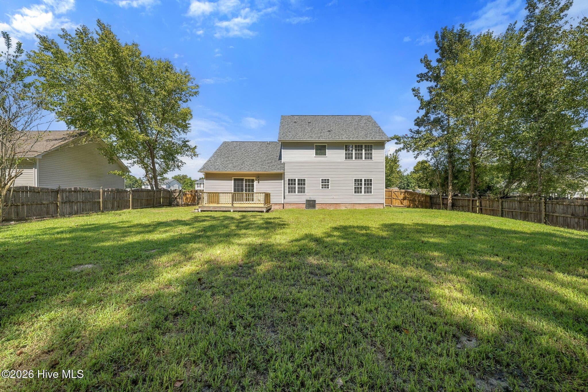 Single Family Residence at 112 Orkney Drive, Jacksonville, NC 28540, photo 38 of 42