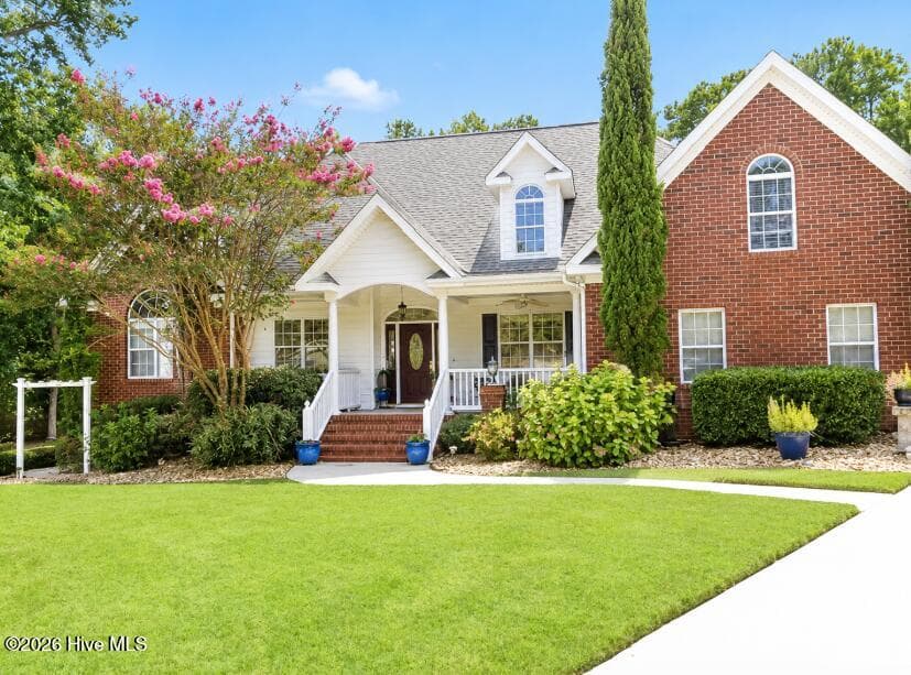 Single Family Residence at 722 S Paisley Court, Wilmington, NC 28409, photo 2 of 114