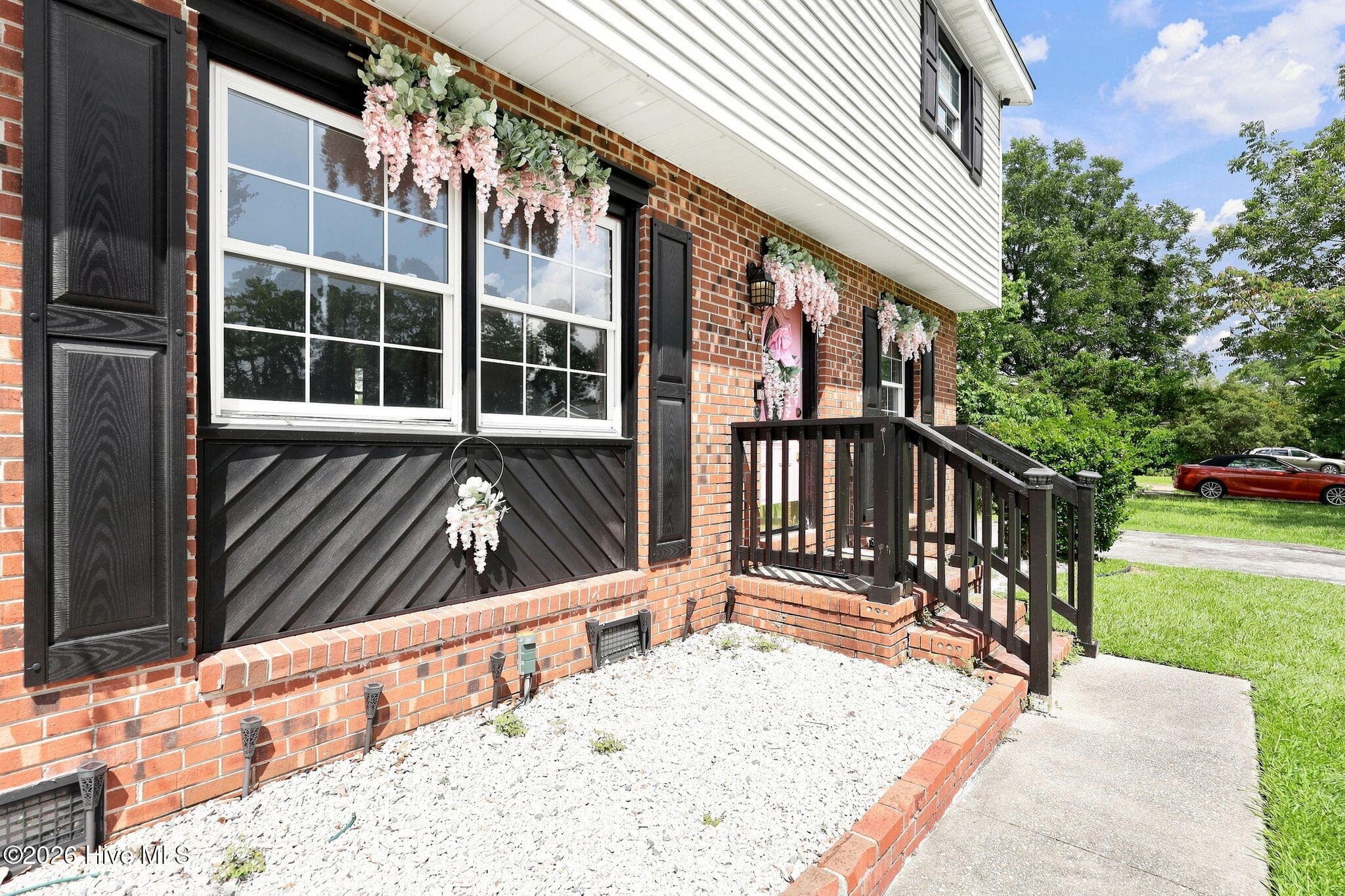Single Family Residence at 407 Brynn Marr Road, Jacksonville, NC 28546, photo 5 of 49