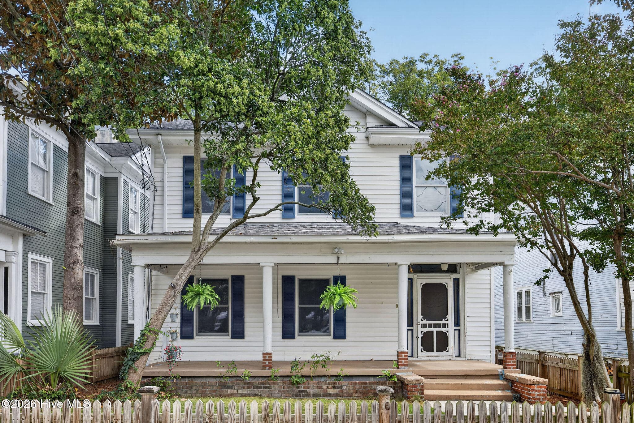 Duplex at 310 N 5th Avenue, Wilmington, NC 28401, photo 2 of 64