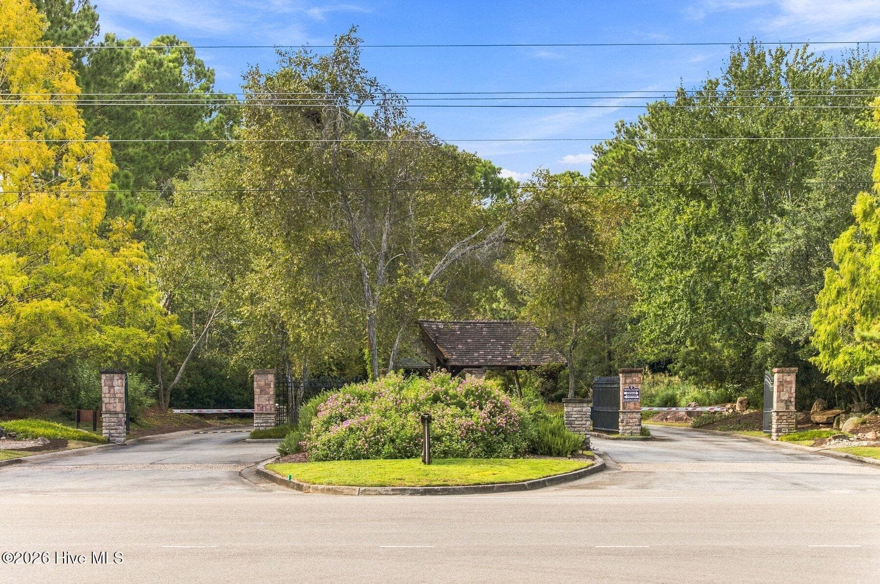 Single Family Residence at 8839 Carenden Court, Sunset Beach, NC 28468, Sunset Beach, photo 4 of 5