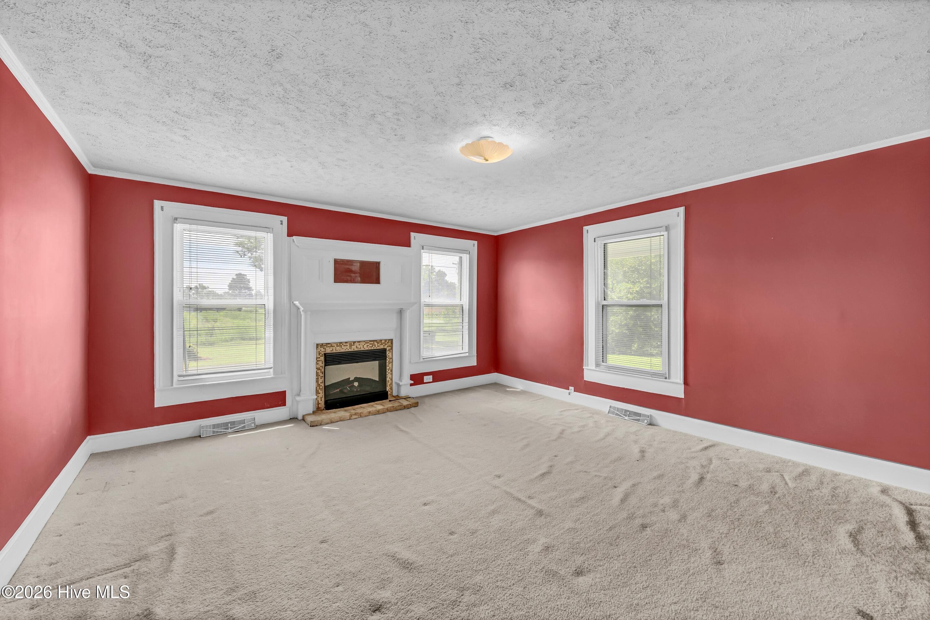 Single Family Residence at 4027 S Nc Hwy 11, Wallace, NC 28466, photo 7 of 27