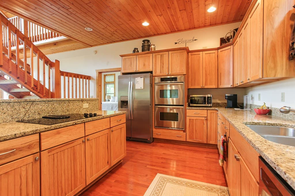 Residential at 113 Snowbird Trail, Robbinsville, NC 28771, photo 3 of 12