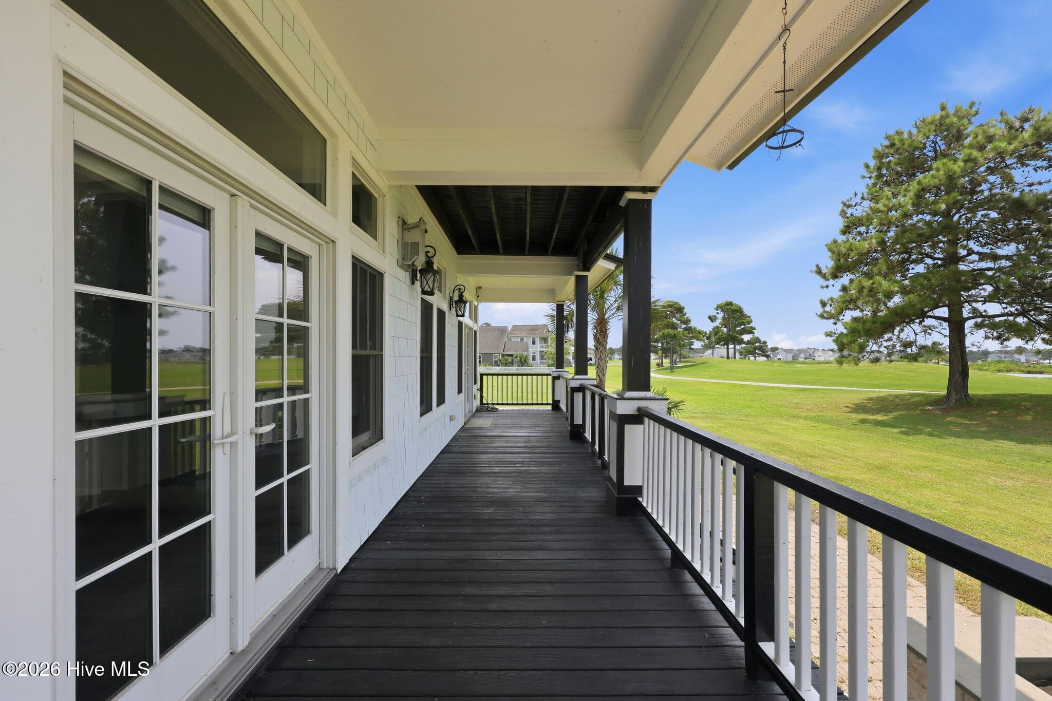 Single Family Residence at 222 Taylorwood Drive, Beaufort, NC 28516, photo 2 of 2
