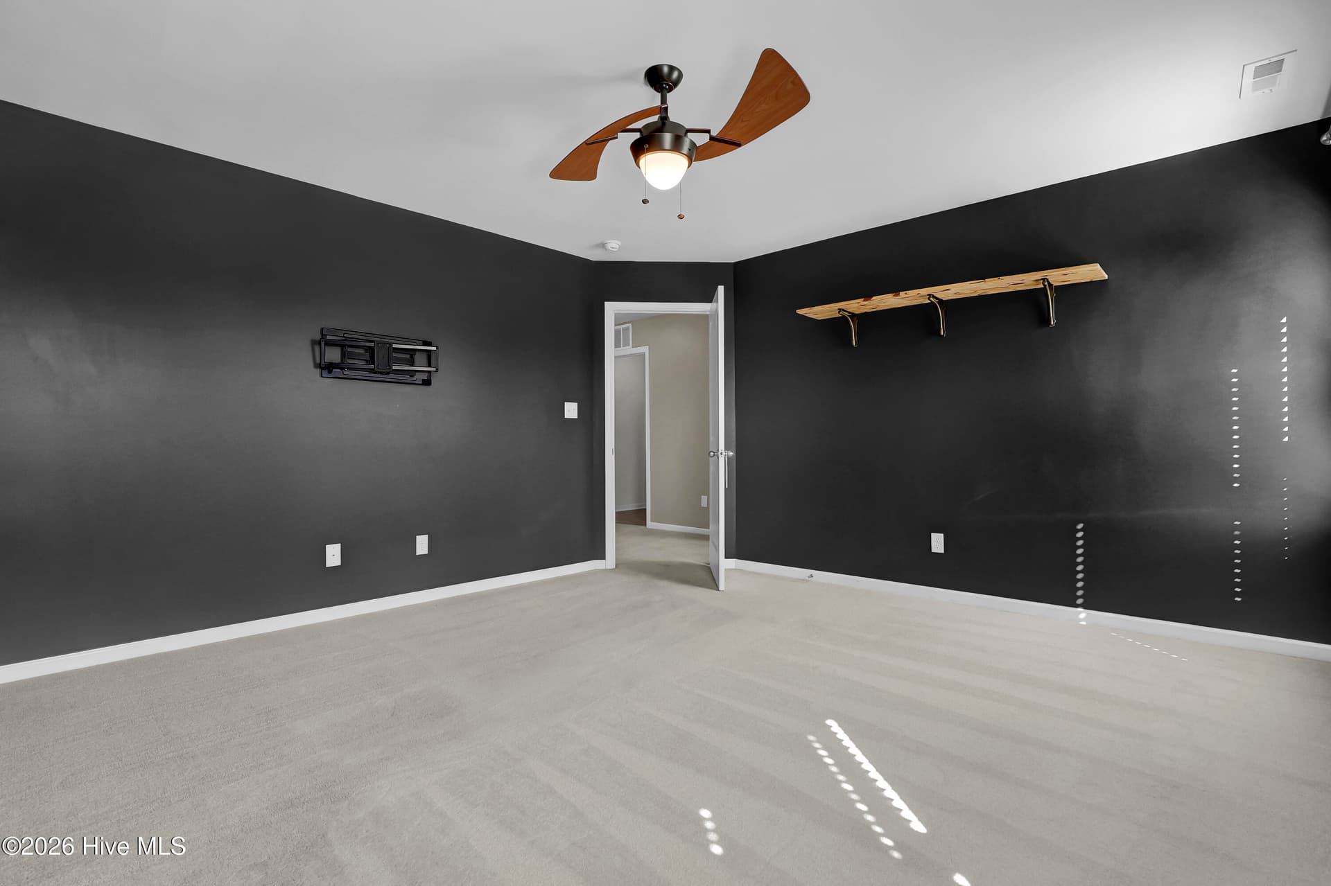Single Family Residence at 102 Tralee Place, Holly Ridge, NC 28445, photo 24 of 71