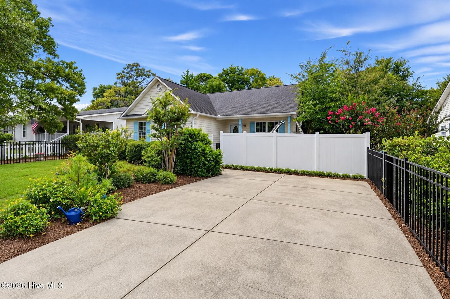 121 NE 6th Street, Oak Island, NC 28465