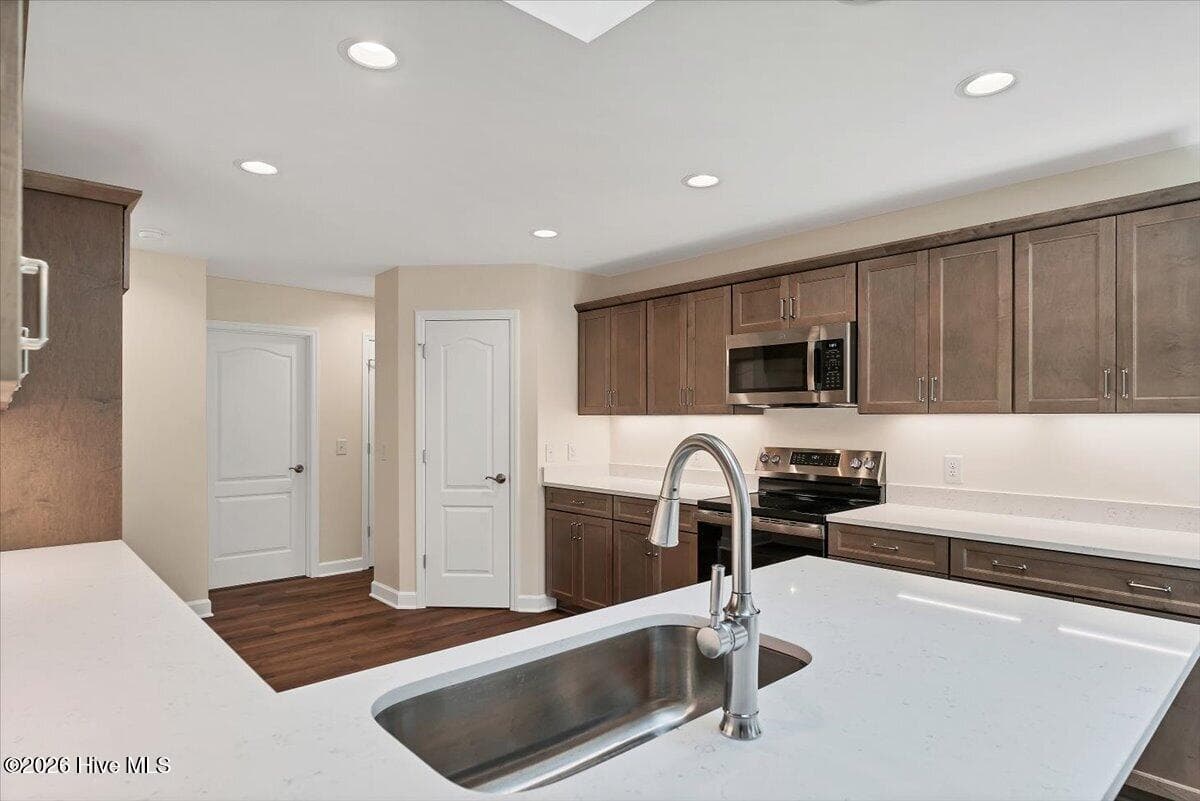 Single Family Residence at 10 Catalpa Lane N, Pinehurst, NC 28374, photo 18 of 51
