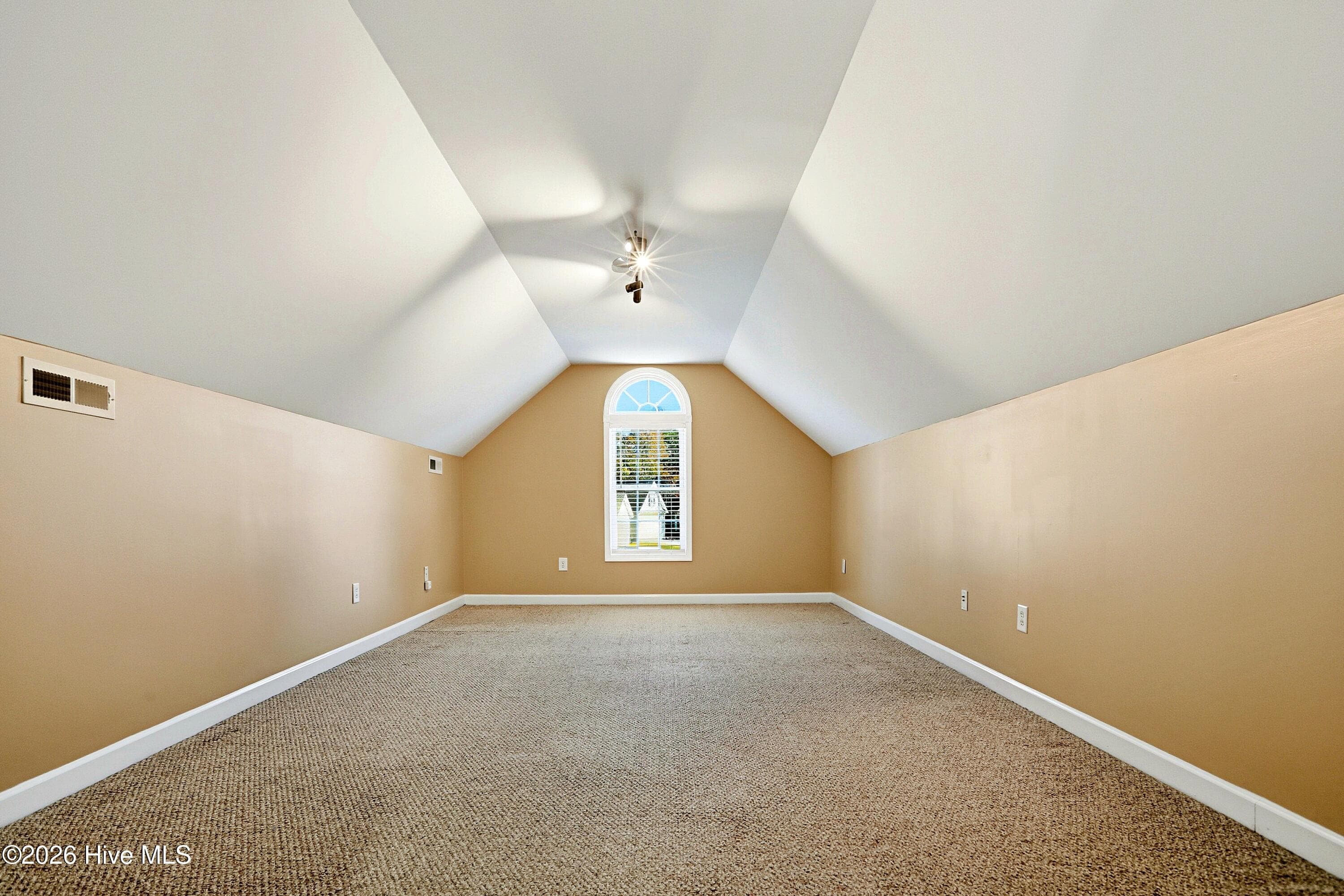 Single Family Residence at 408 N Belvedere Drive, Hampstead, NC 28443, photo 17 of 29