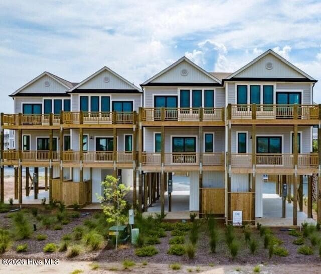 Townhouse at 124 Shell Road, Surf City, NC 28445, photo 2 of 33