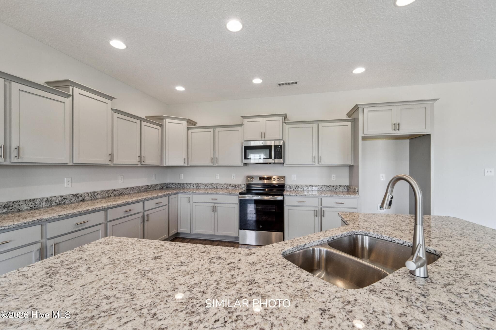 Single Family Residence at 703 Atlantic Coast Lane, Jacksonville, NC 28546, photo 18 of 37